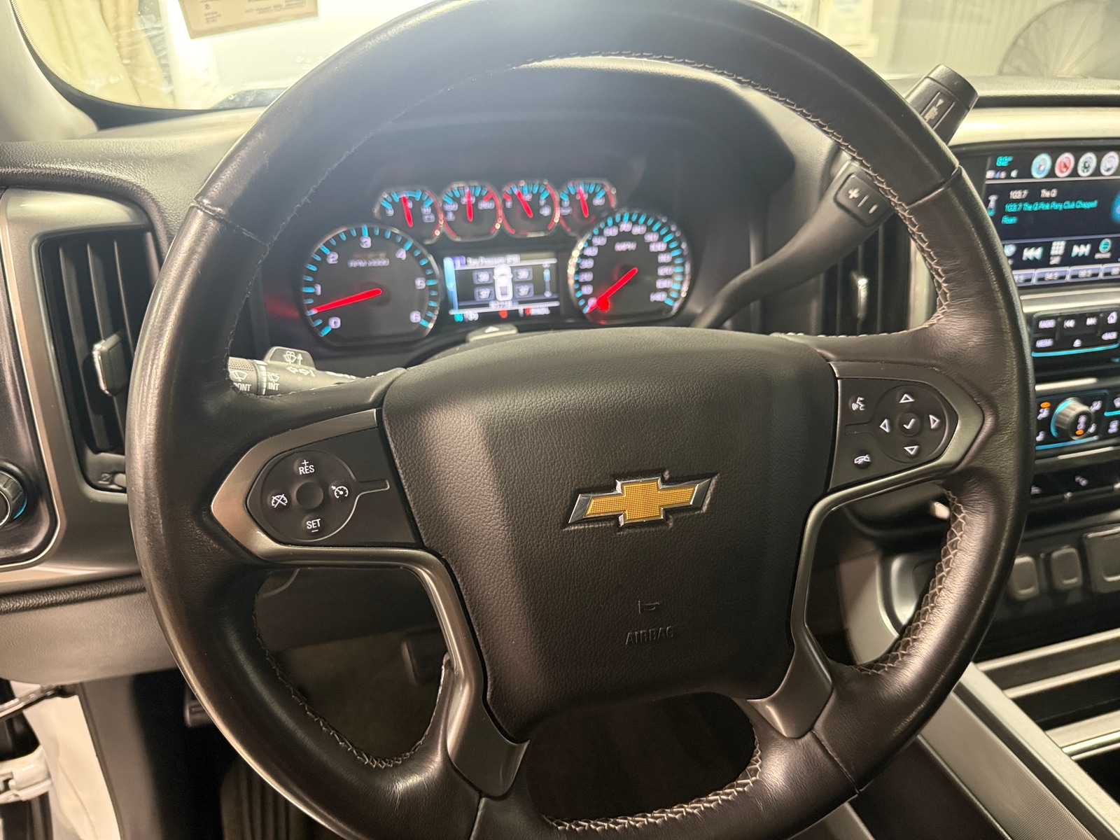 Thumbnail: 2018 Chevrolet Silverado 1500 - 4
