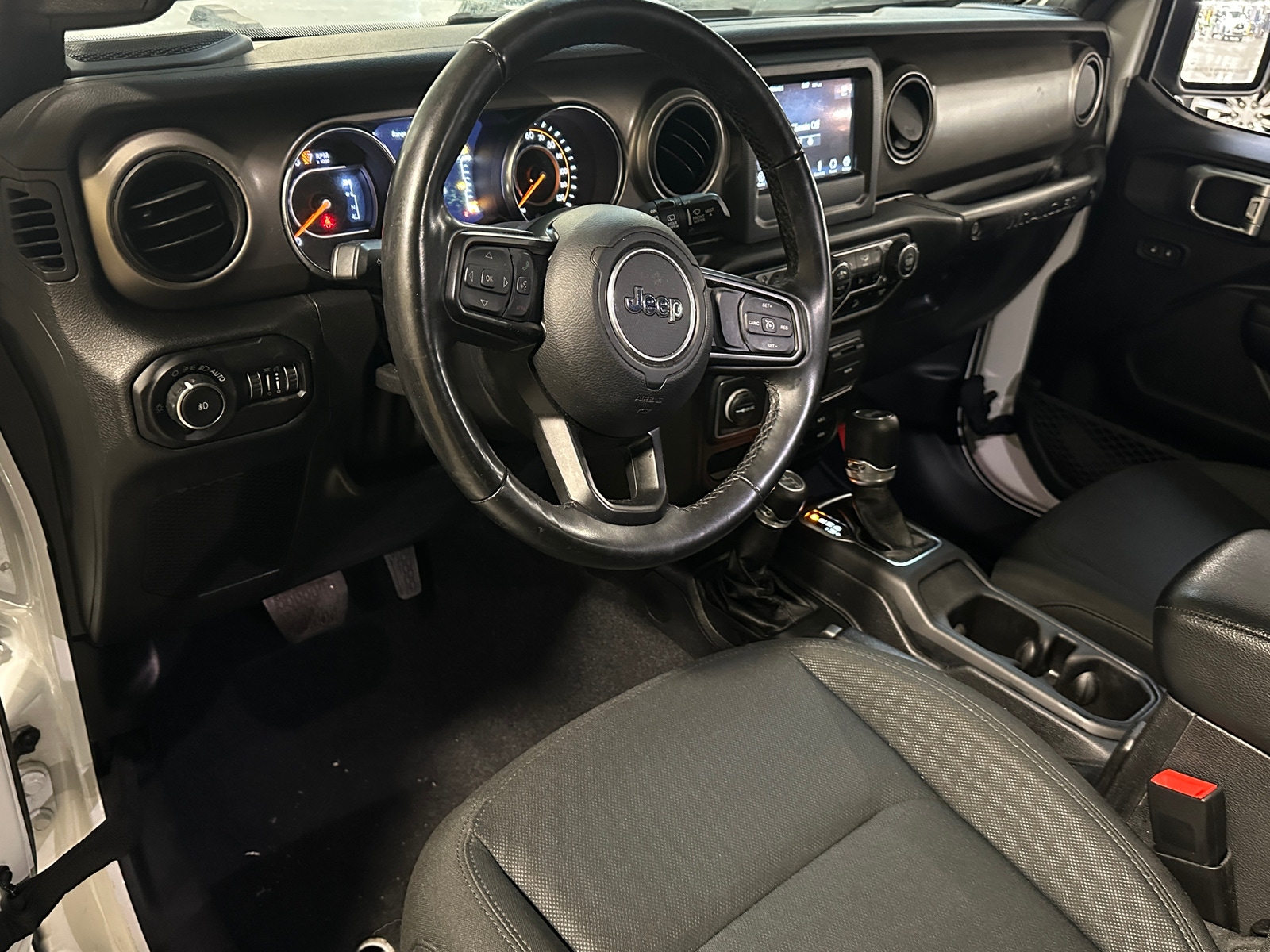 Thumbnail: 2020 Jeep Wrangler - 3