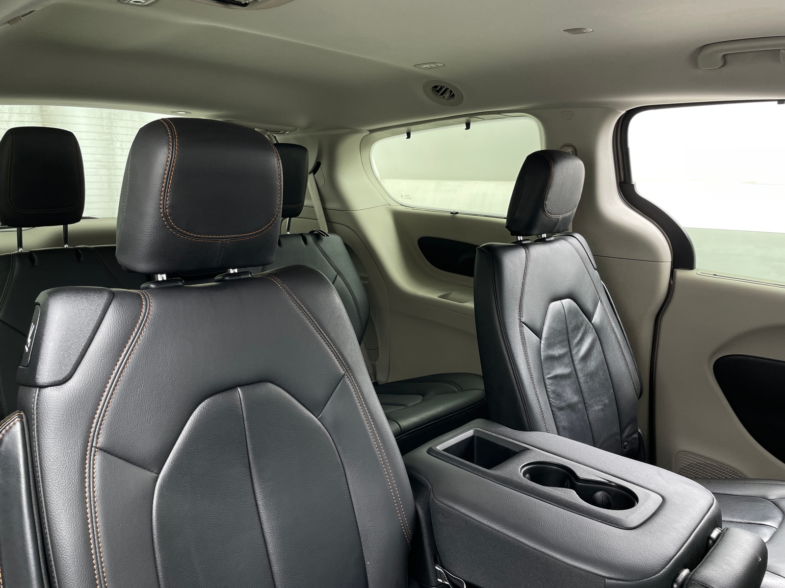 Thumbnail: 2017 Chrysler Pacifica - 5