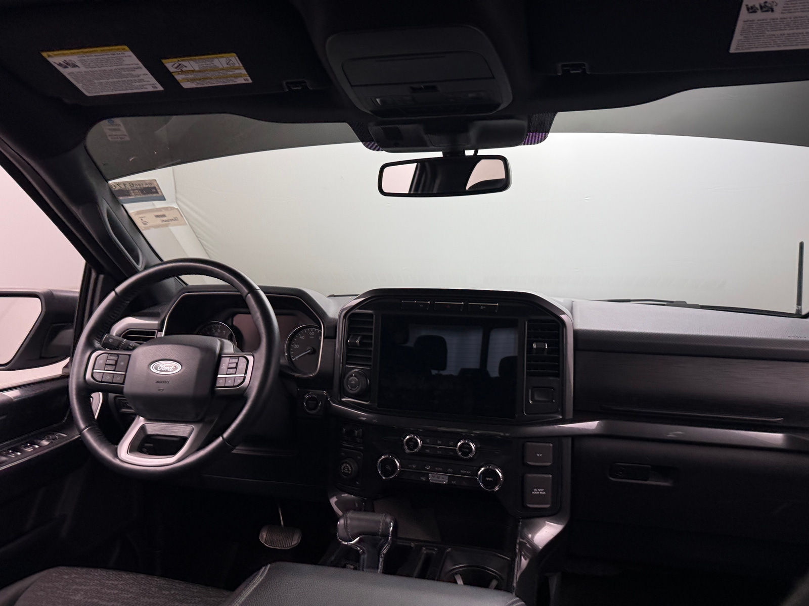 Thumbnail: 2022 Ford Econoline - 3