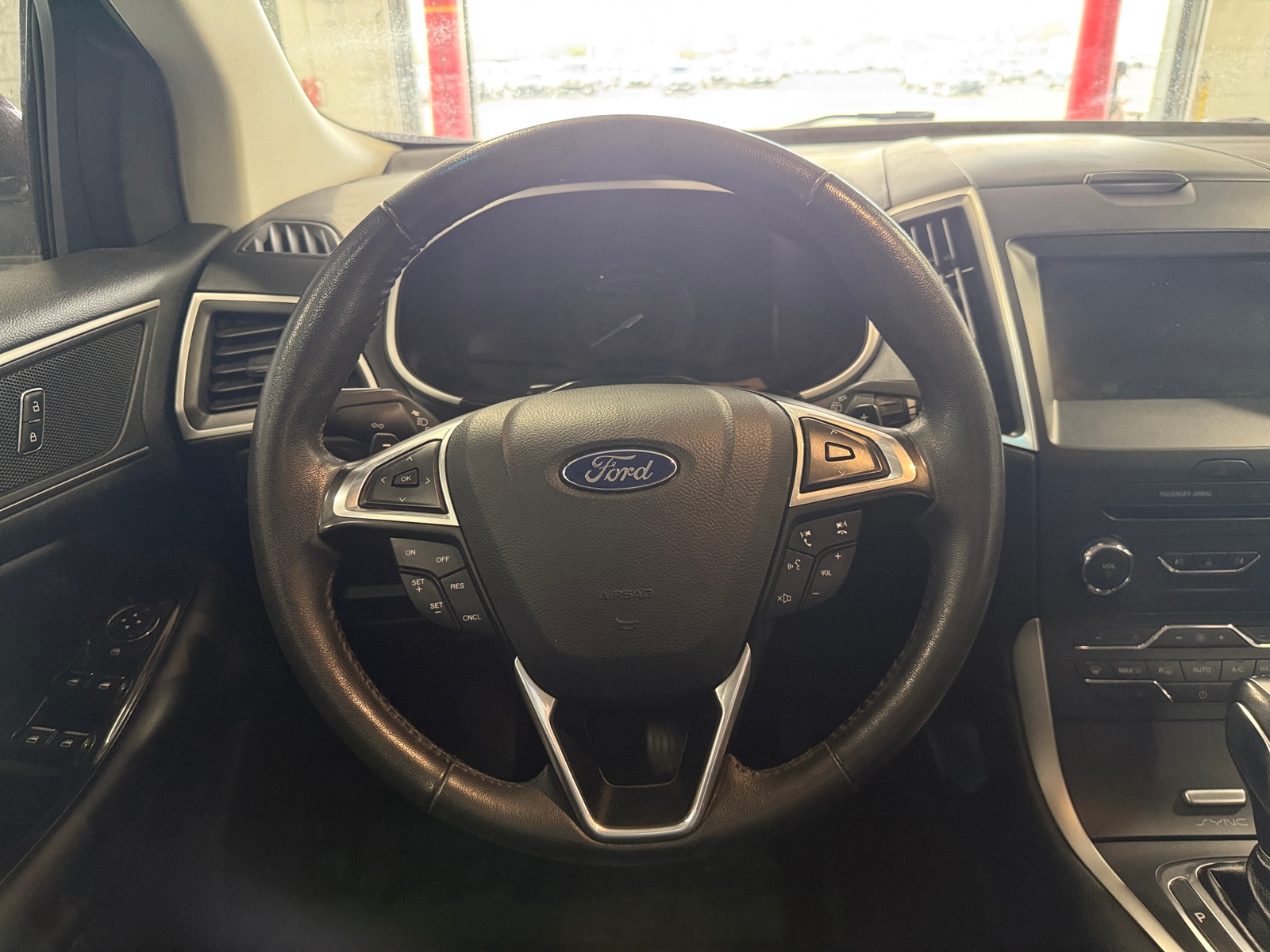 Thumbnail: 2015 Ford Edge - 4
