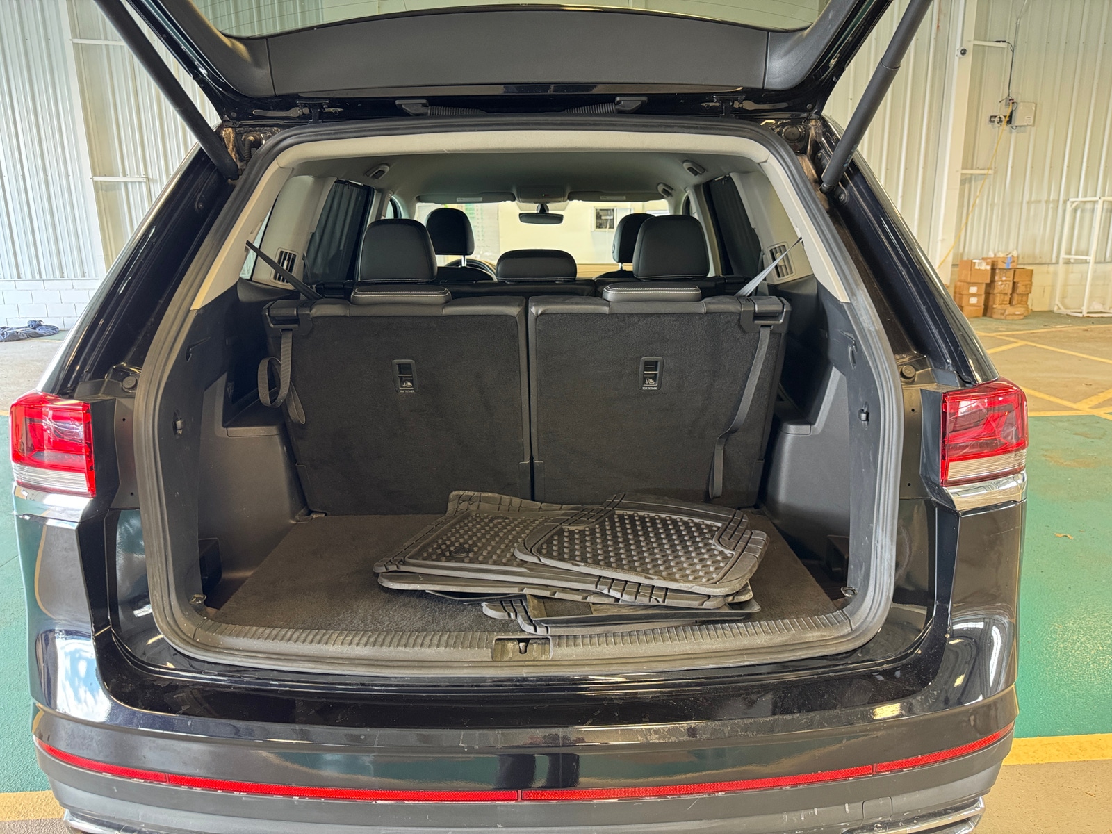 Thumbnail: 2021 Volkswagen Atlas - 6