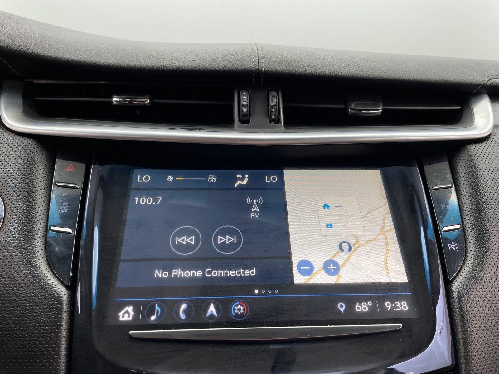 Thumbnail: 2018 Cadillac XTS - 3