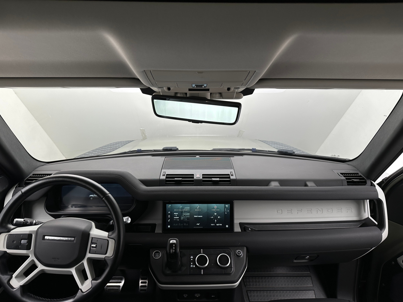 Thumbnail: 2021 Land Rover Defender - 2