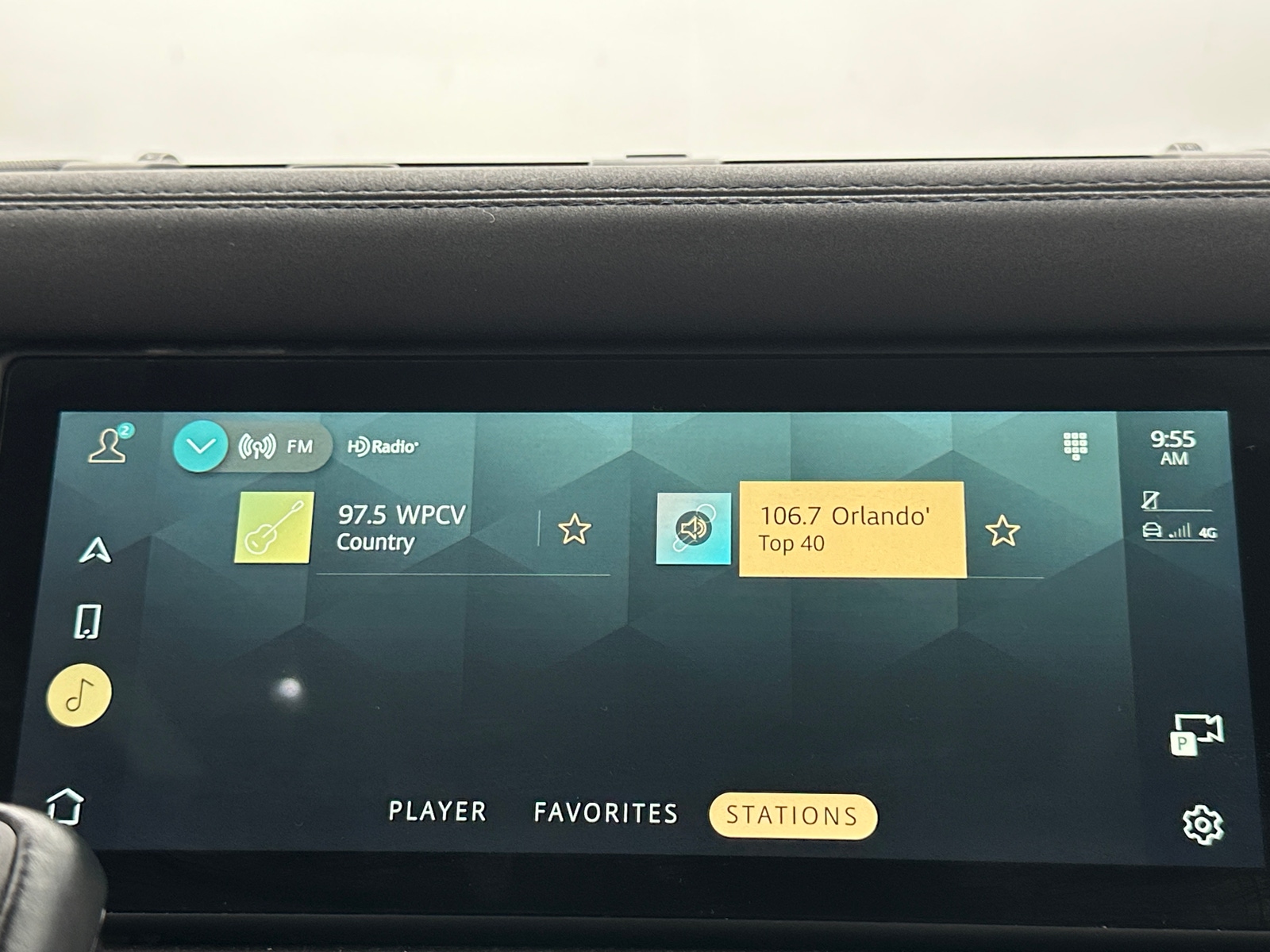 Thumbnail: 2021 Land Rover Defender - 3