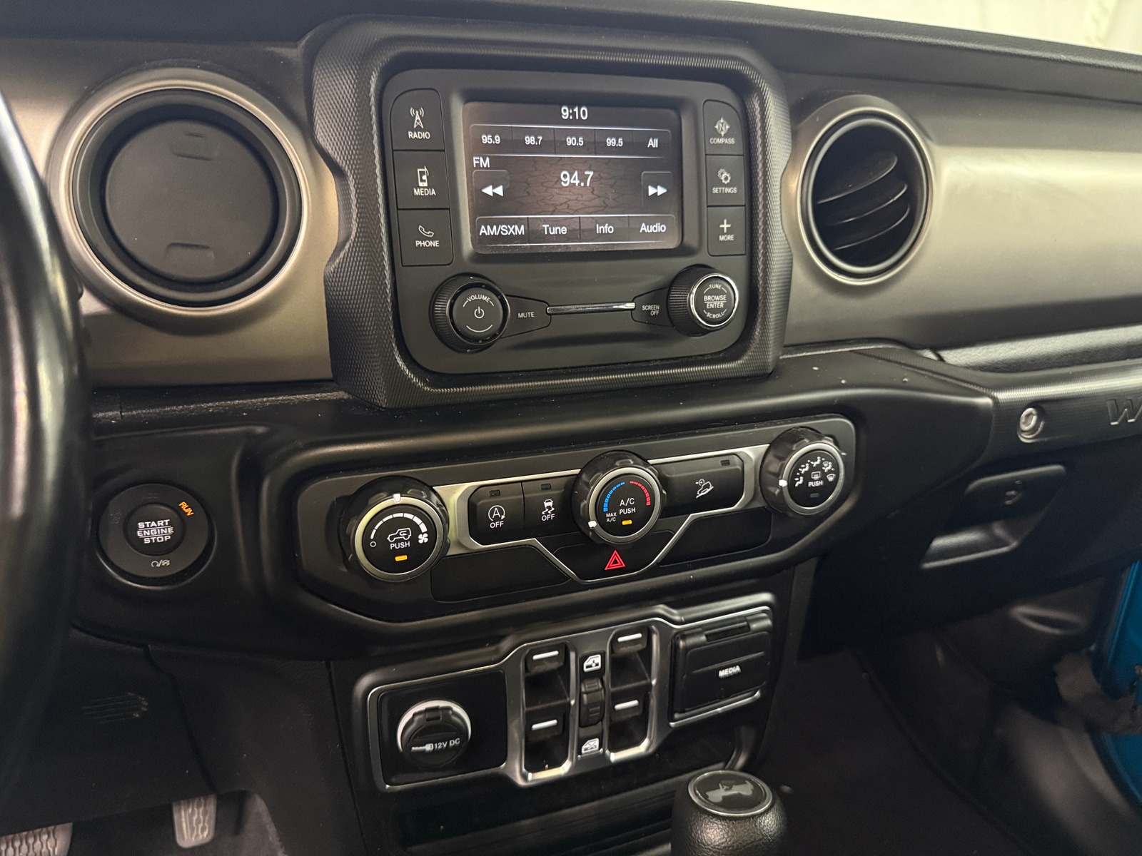 Thumbnail: 2020 Jeep Wrangler - 4