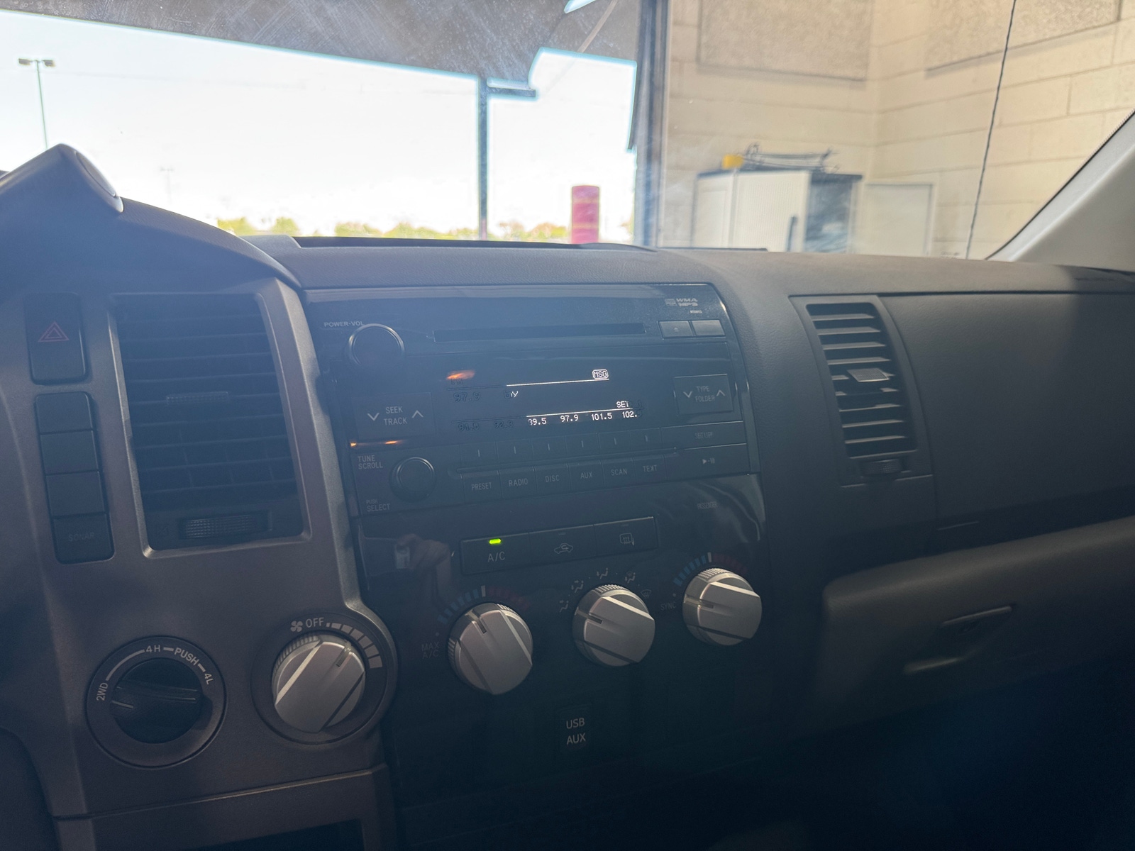 Thumbnail: 2011 Toyota Tundra - 4
