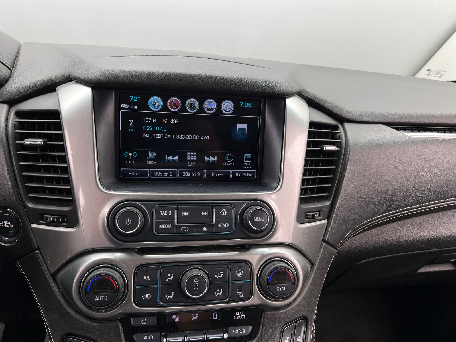 Thumbnail: 2017 Chevrolet Suburban - 4