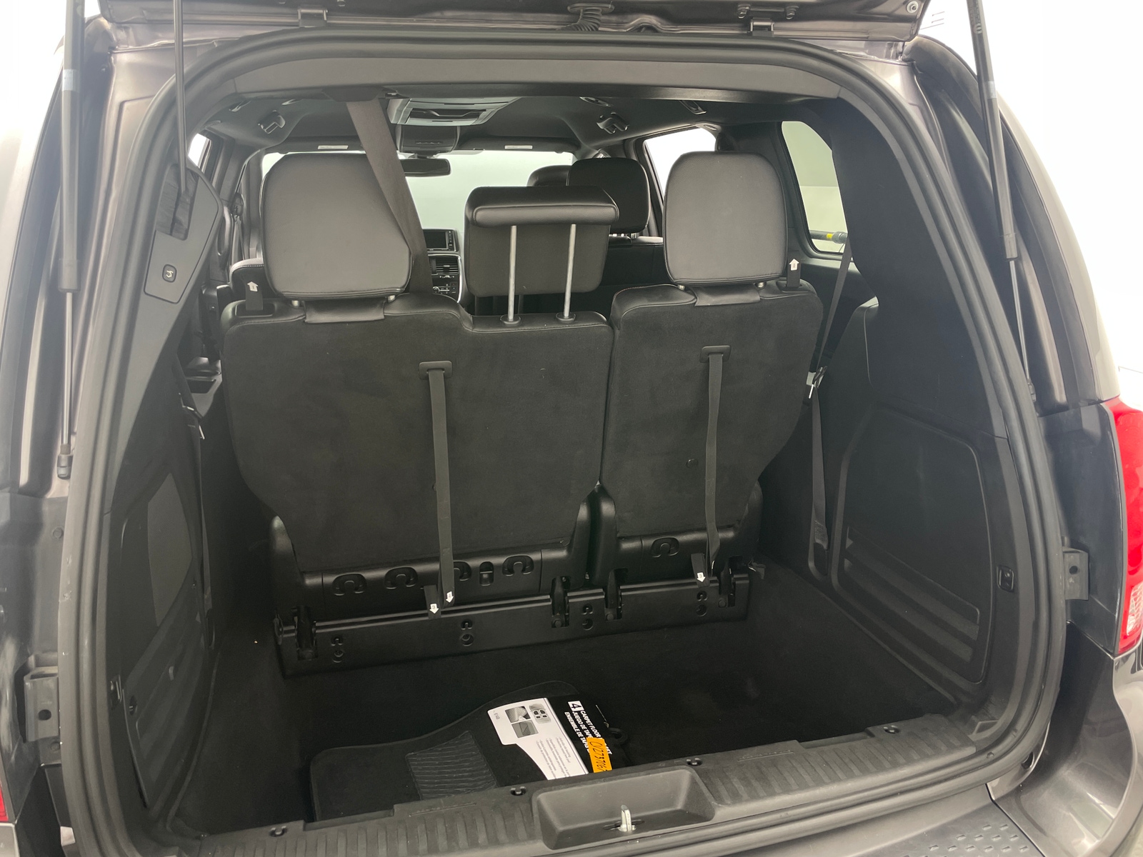 Thumbnail: 2019 Dodge Grand Caravan - 6