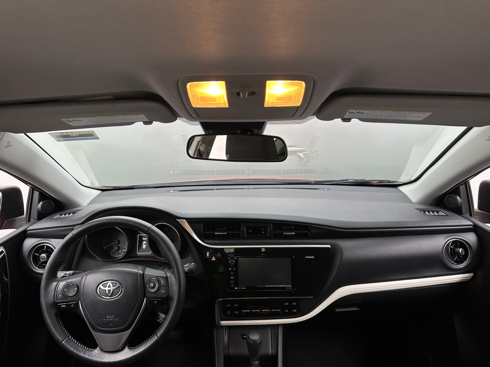 Thumbnail: 2018 Toyota Corolla iM - 3