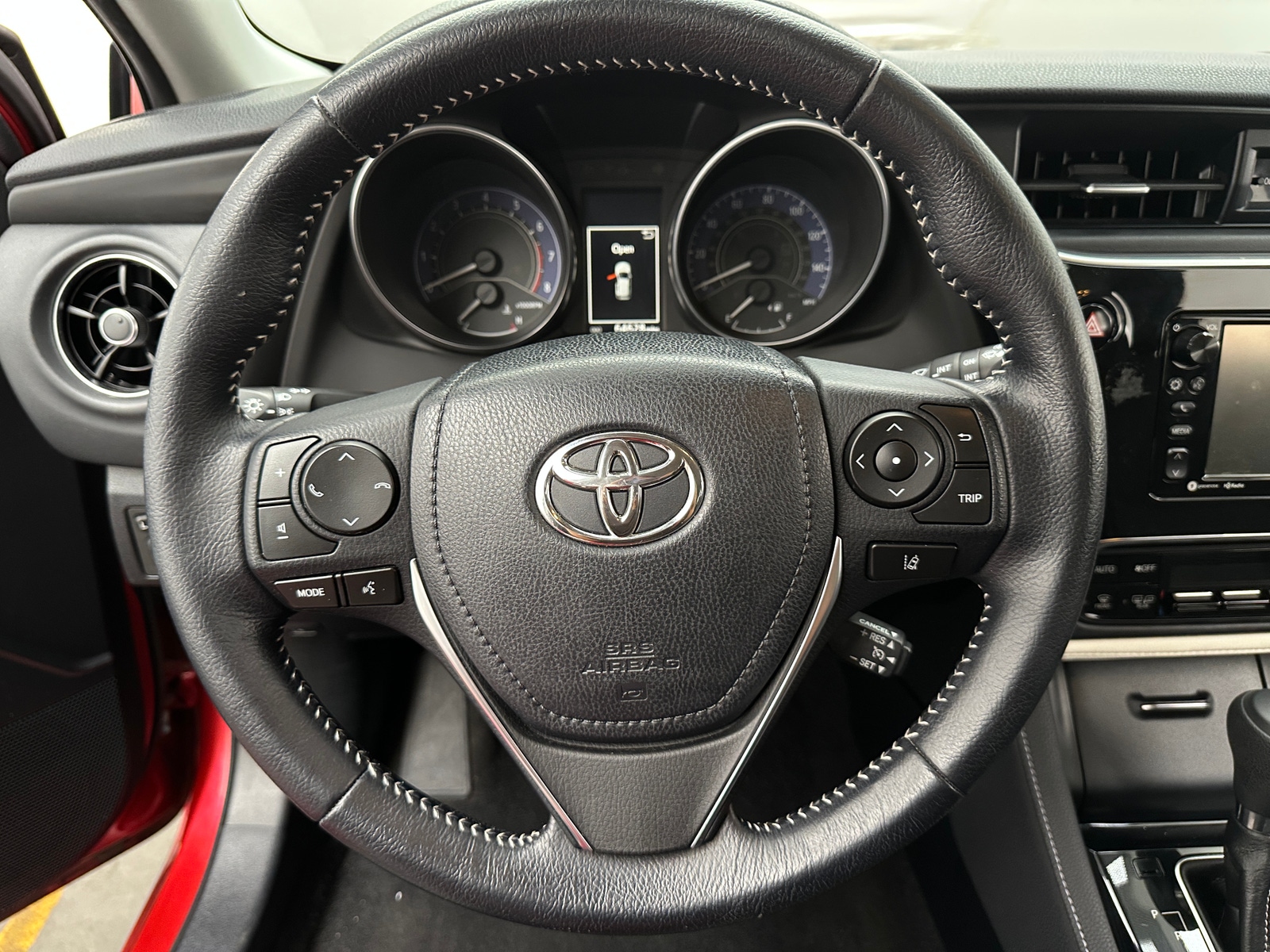 Thumbnail: 2018 Toyota Corolla iM - 5