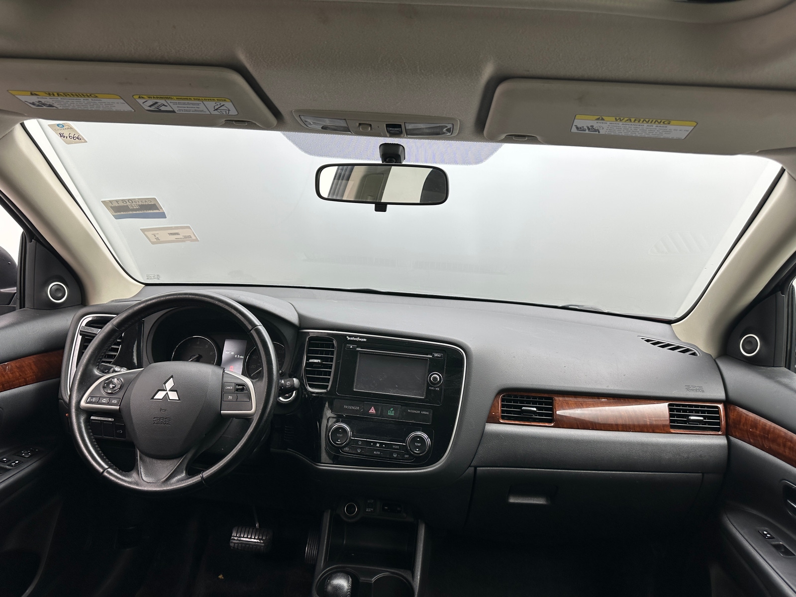 Thumbnail: 2015 Mitsubishi Outlander - 2