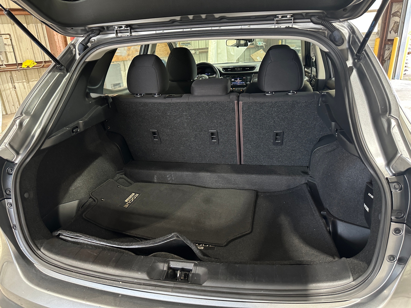 Thumbnail: 2021 Nissan Rogue Sport - 7