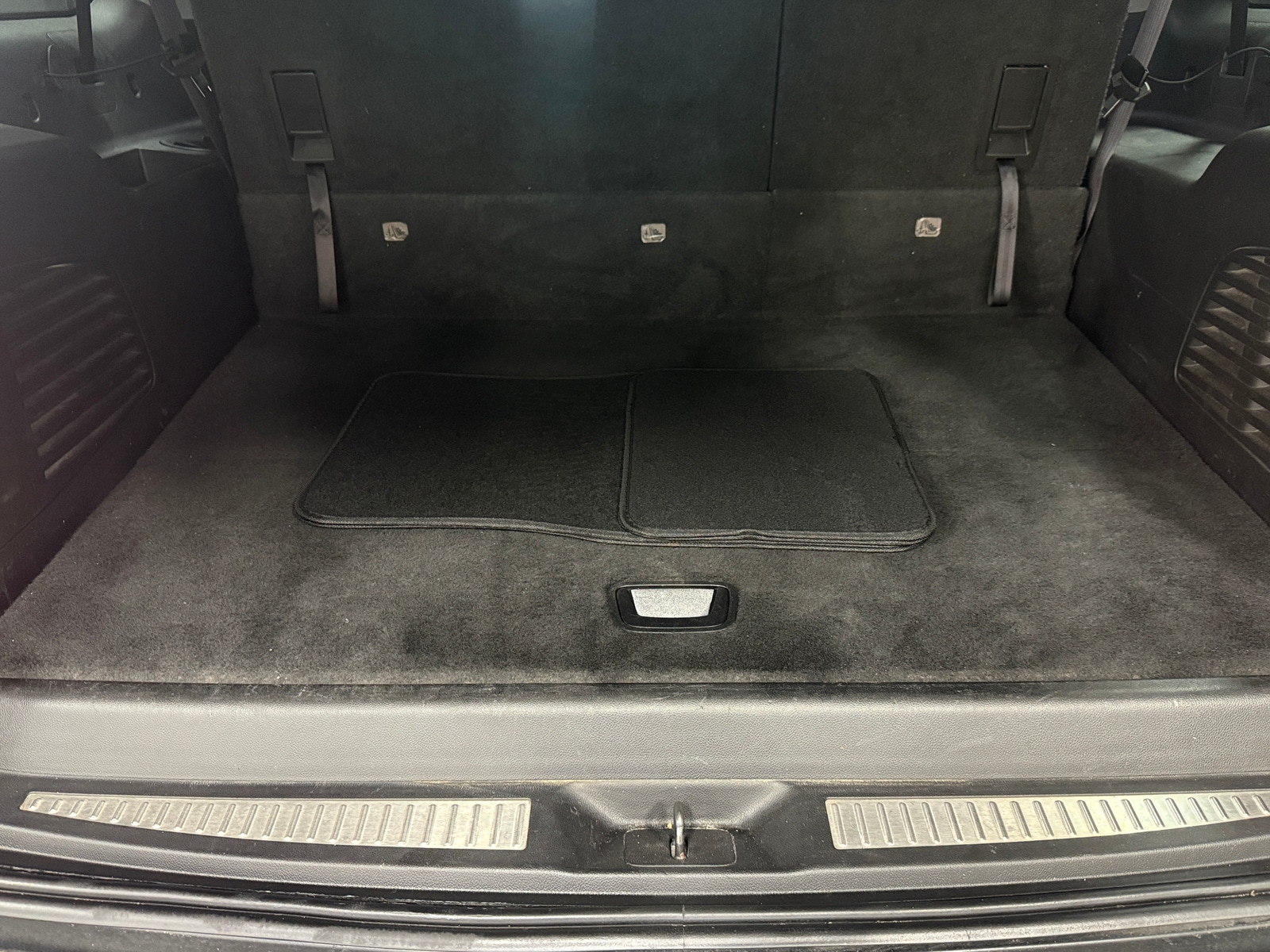 Thumbnail: 2015 Chevrolet Suburban - 6