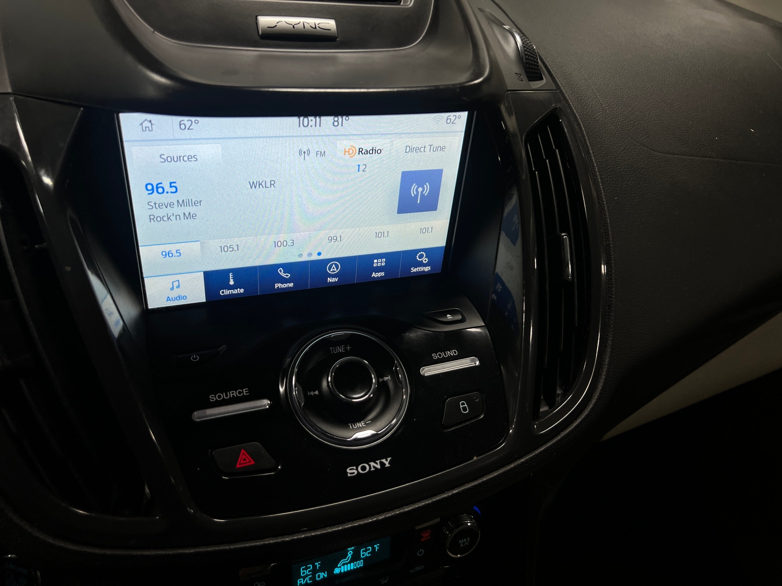 Thumbnail: 2016 Ford Escape - 3