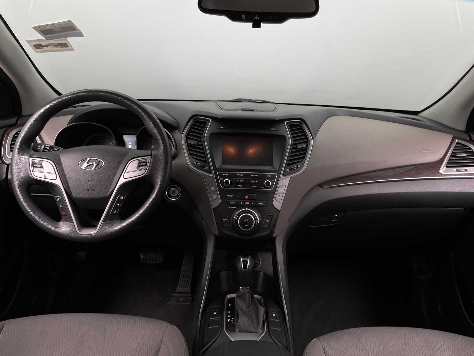 Thumbnail: 2018 Hyundai Santa Fe - 3