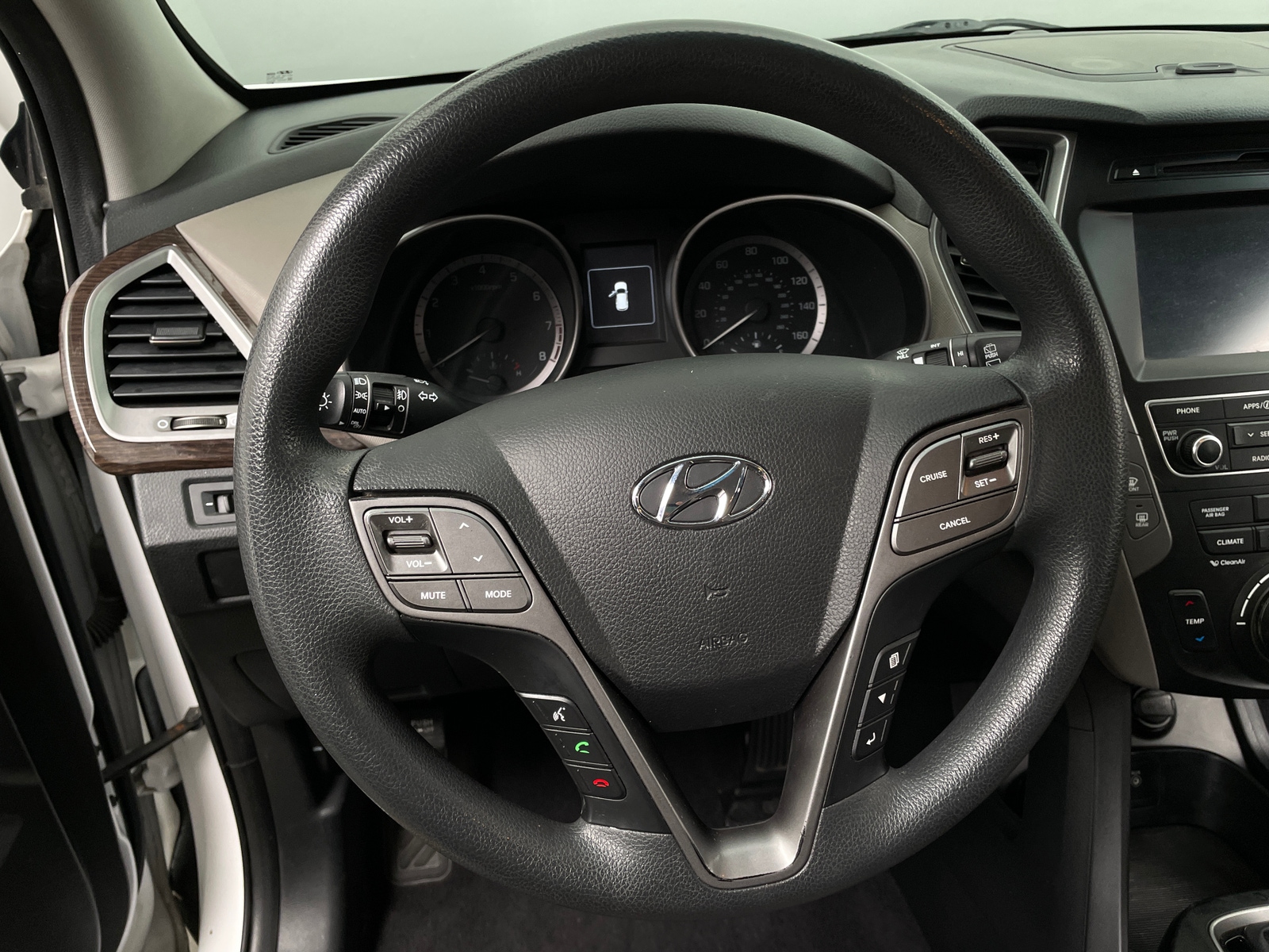 Thumbnail: 2018 Hyundai Santa Fe - 5