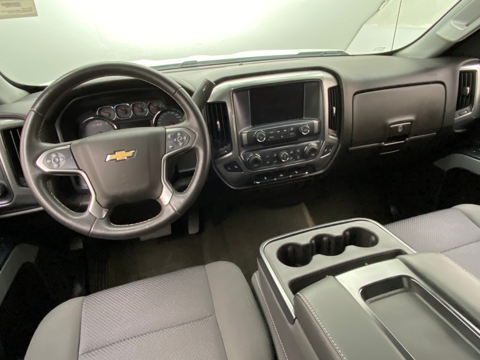 Thumbnail: 2017 Chevrolet Silverado 1500 - 3