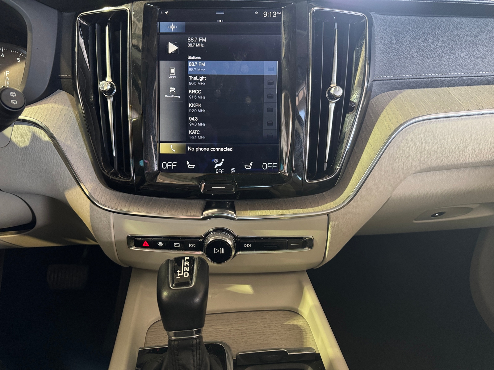 Thumbnail: 2018 Volvo XC60 - 3