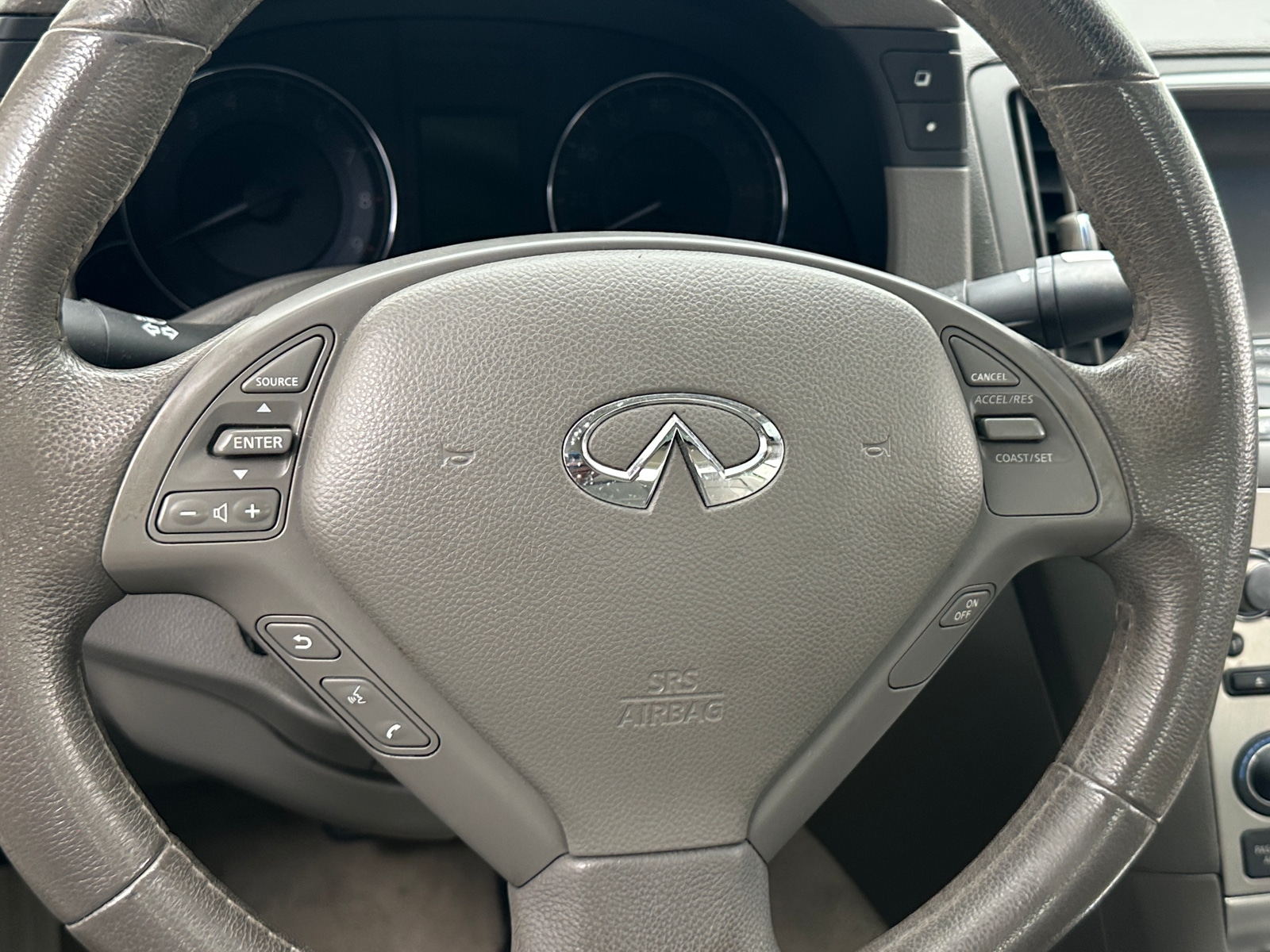 Thumbnail: 2011 INFINITI G37 - 4