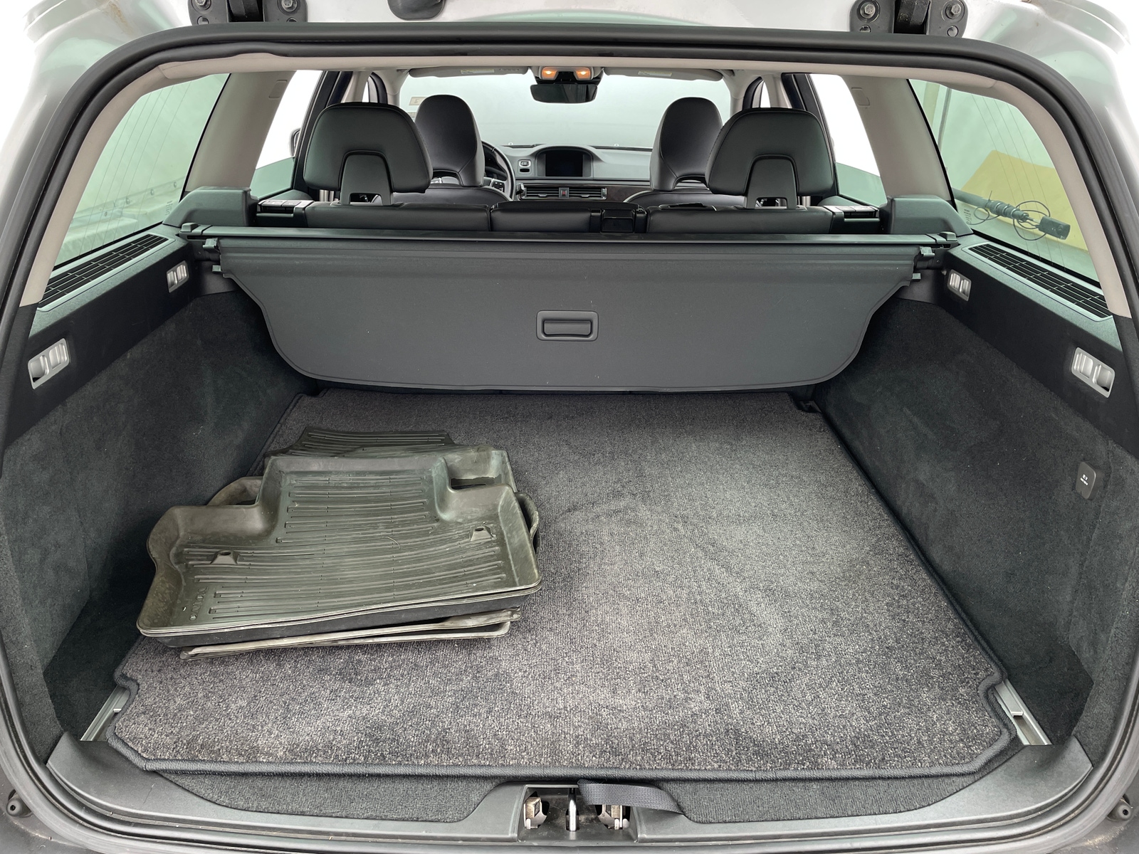 Thumbnail: 2015 Volvo XC70 - 6
