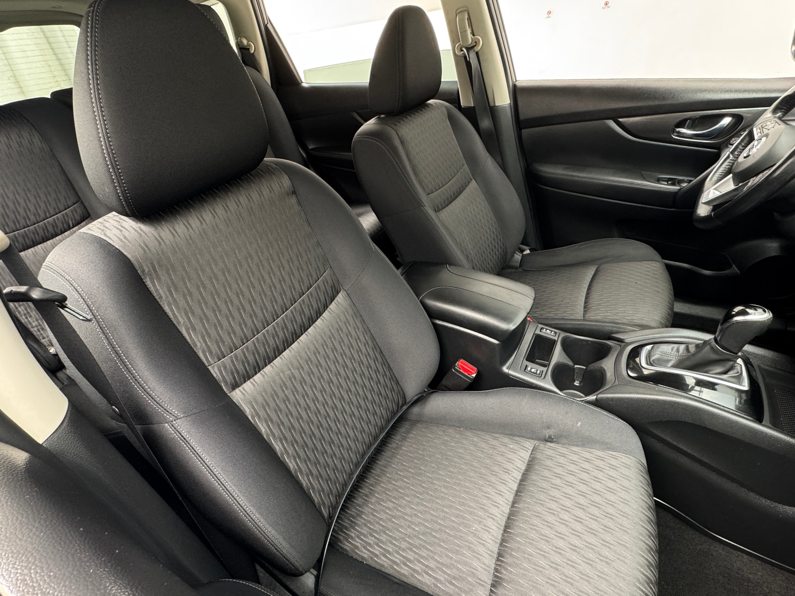 Thumbnail: 2018 Nissan Rogue - 2