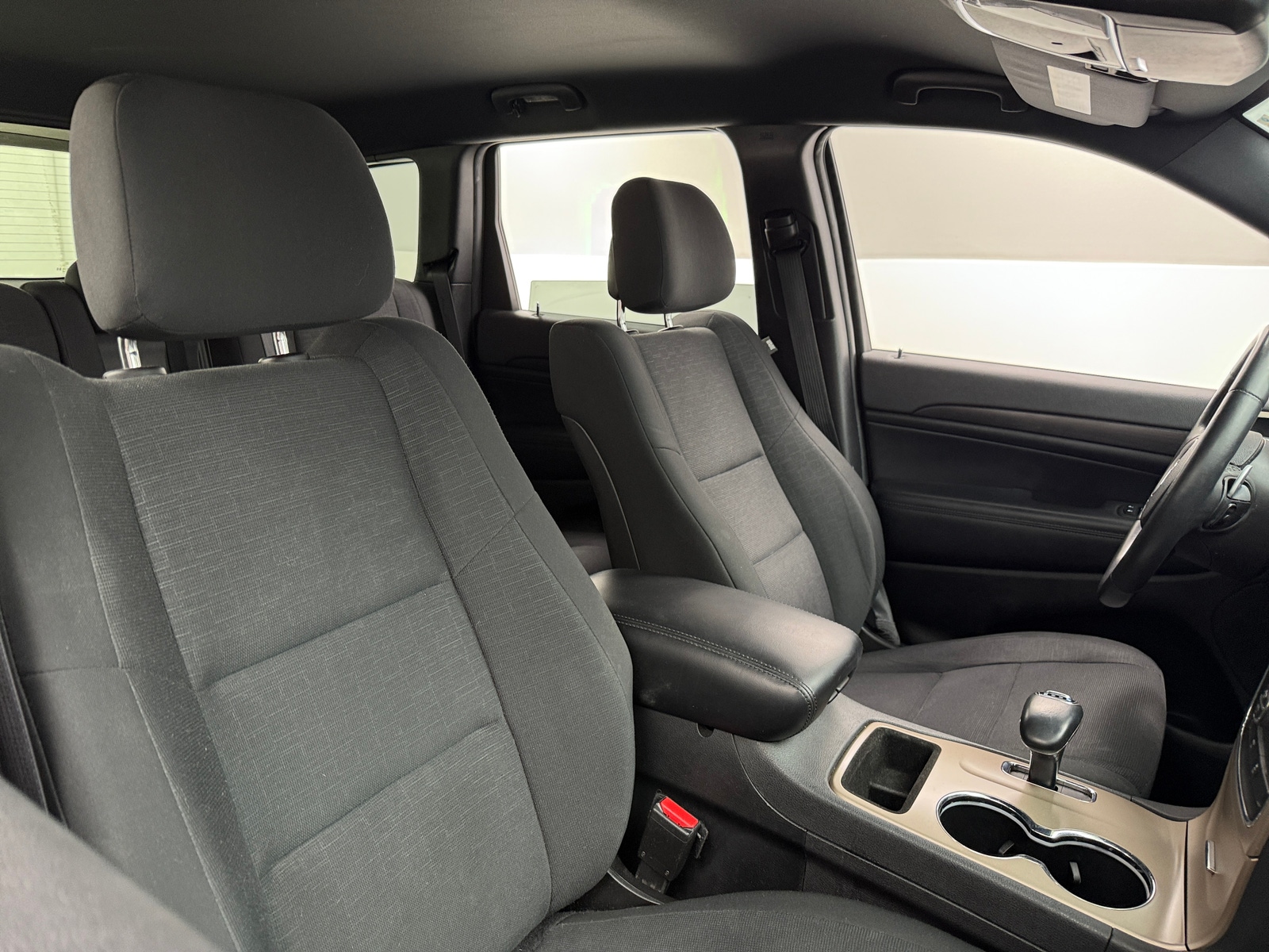 Thumbnail: 2015 Jeep Grand Cherokee - 2