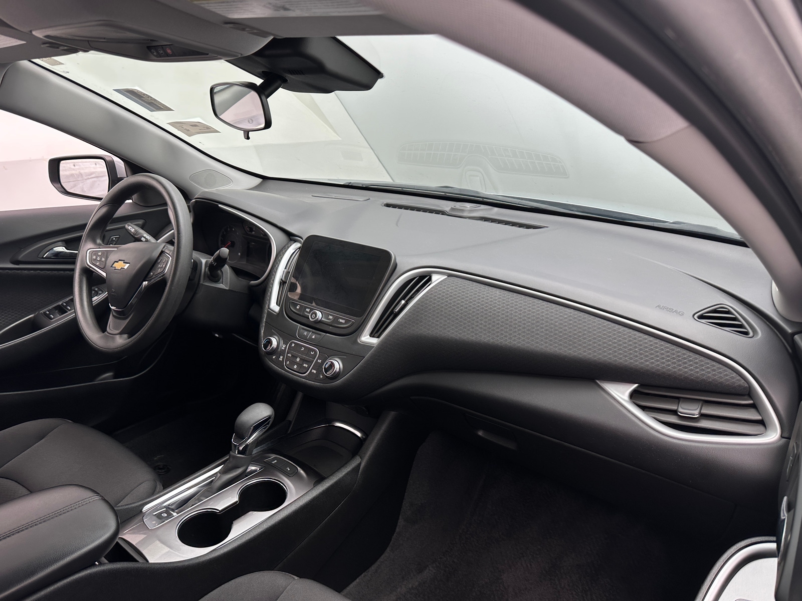 Thumbnail: 2024 Chevrolet Malibu - 3