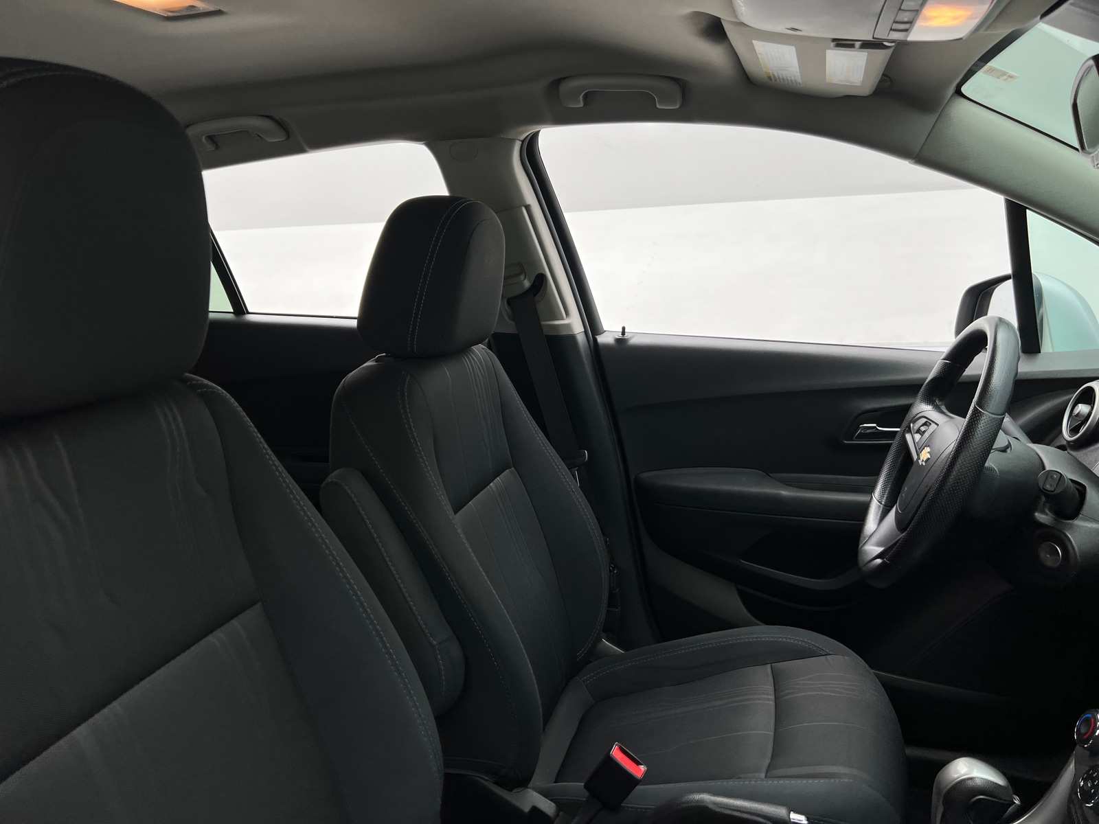 Thumbnail: 2016 Chevrolet Trax - 2