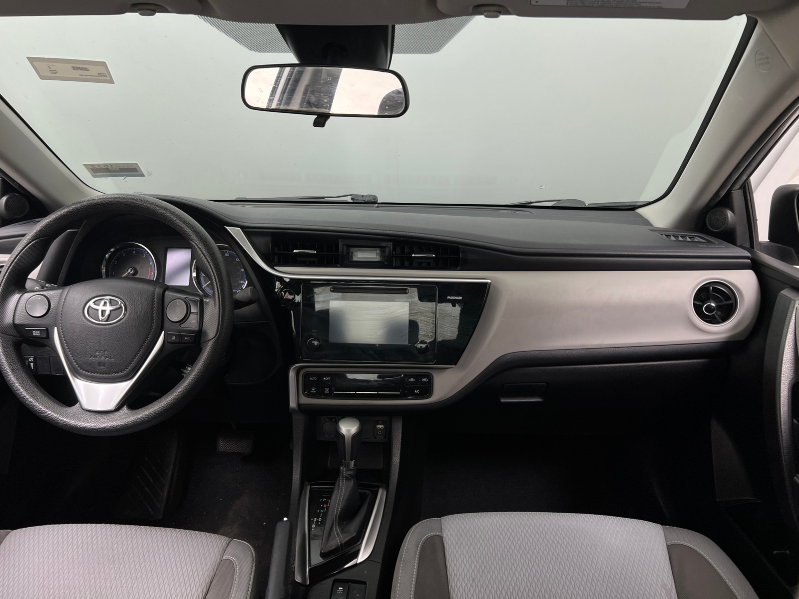 Thumbnail: 2017 Toyota Corolla - 3
