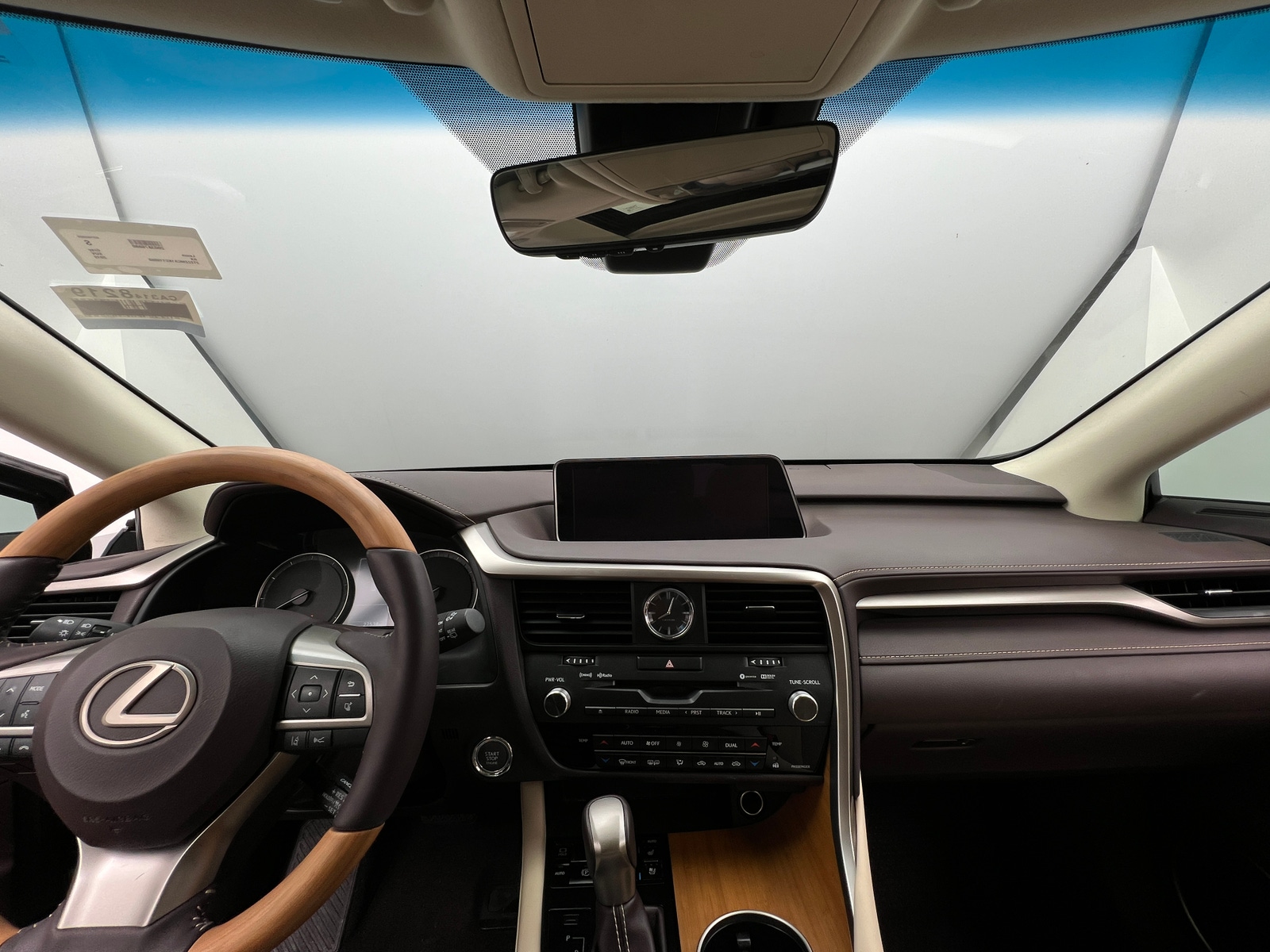 Thumbnail: 2019 Lexus RX - 2