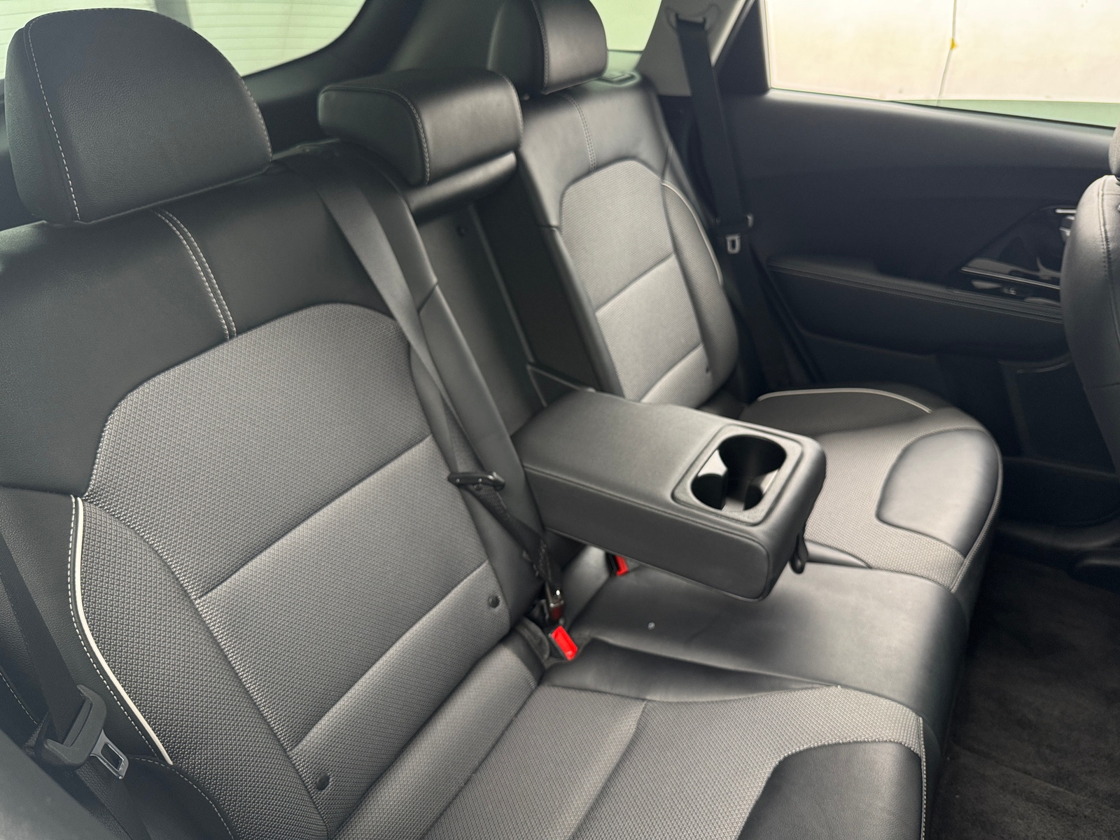 Thumbnail: 2021 Kia Niro - 6