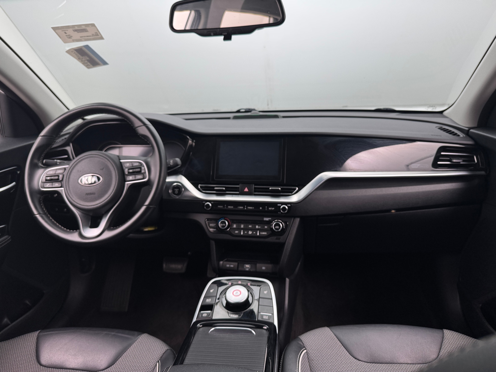 Thumbnail: 2021 Kia Niro - 3