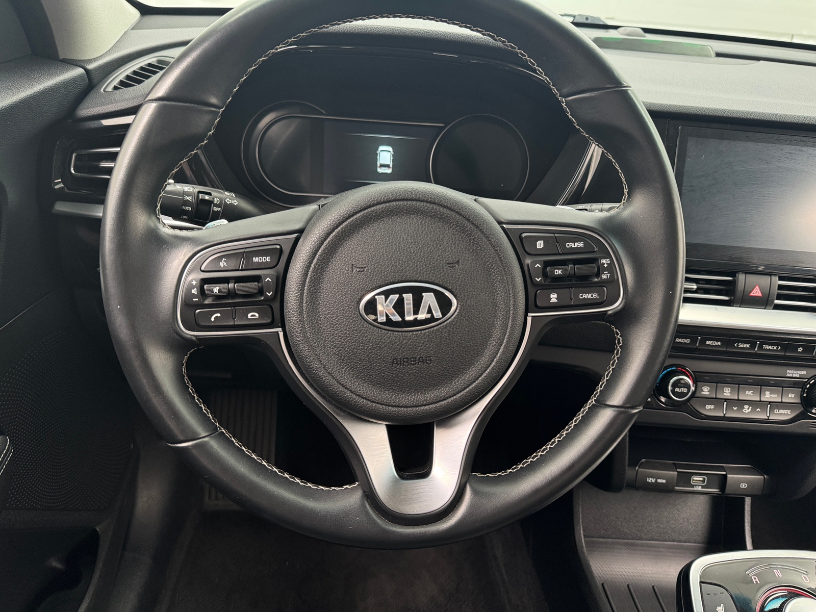 Thumbnail: 2021 Kia Niro - 5