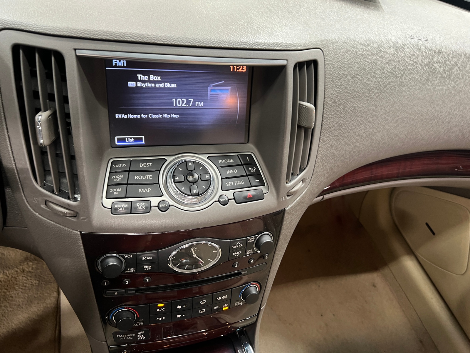 Thumbnail: 2012 INFINITI G37 - 3
