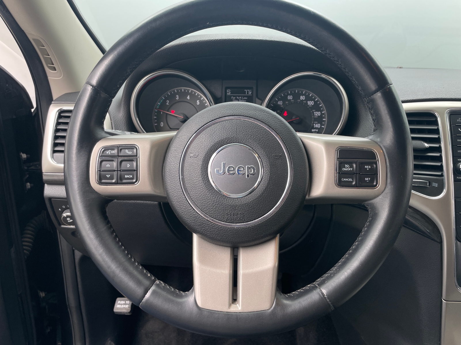 Thumbnail: 2013 Jeep Grand Cherokee - 5