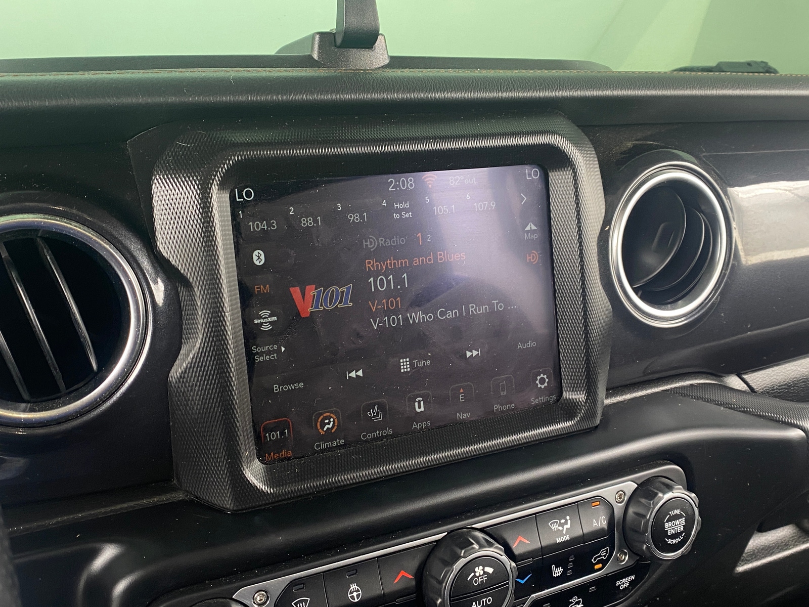 Thumbnail: 2022 Jeep Wrangler - 3