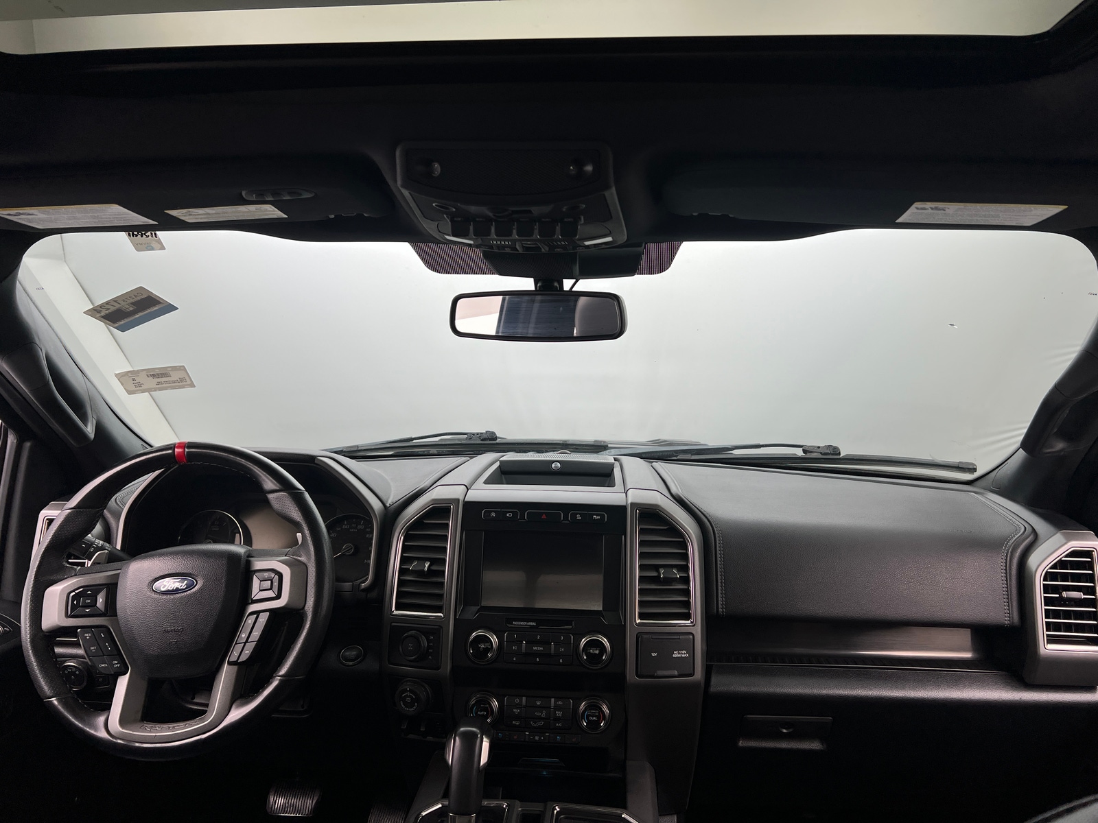 Thumbnail: 2019 Ford Econoline - 3