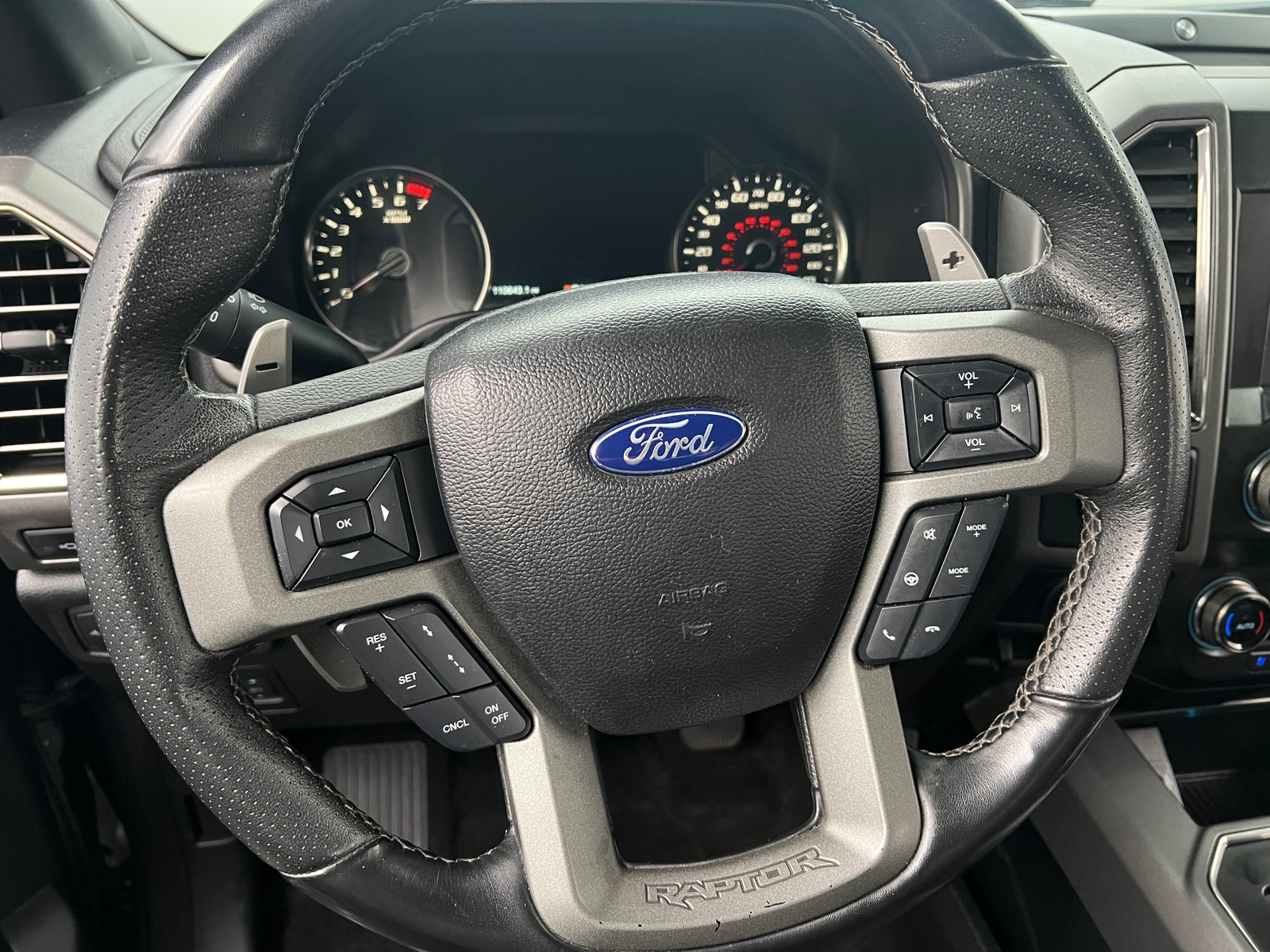 Thumbnail: 2019 Ford Econoline - 5
