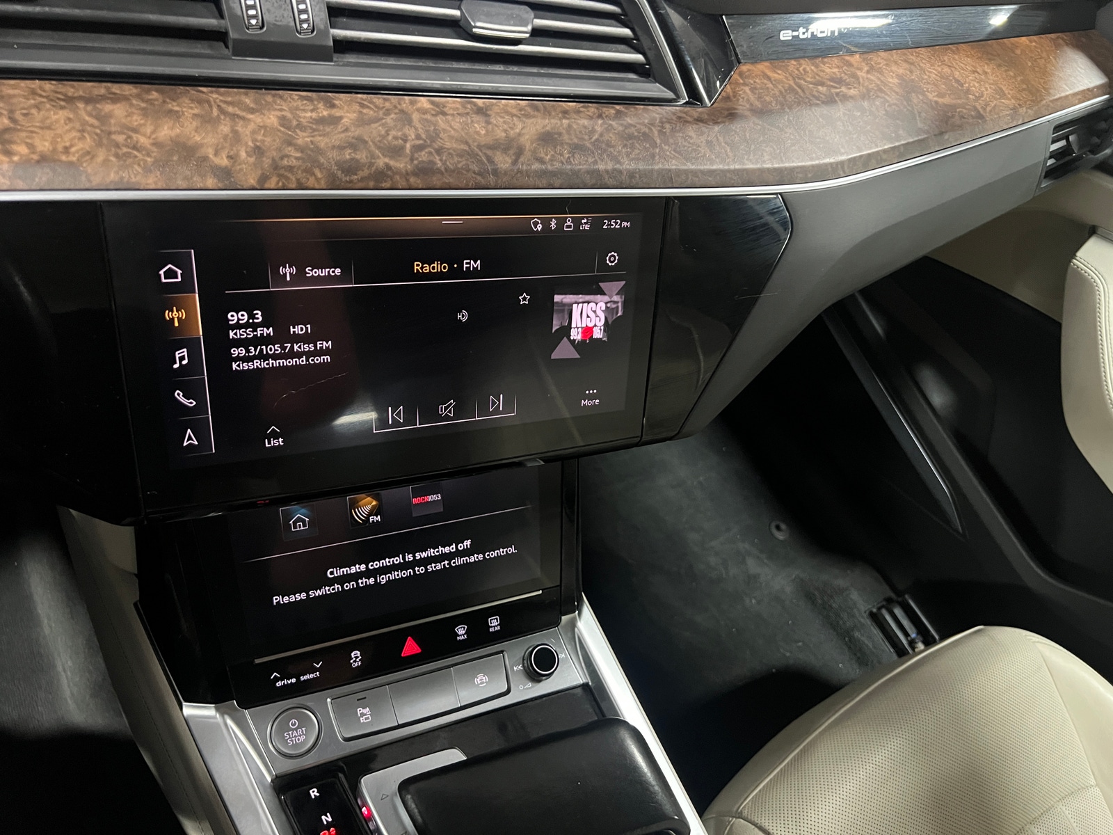 Thumbnail: 2019 Audi e-tron - 3