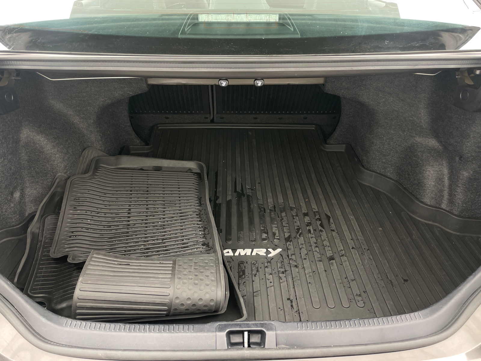 Thumbnail: 2017 Toyota Camry - 6