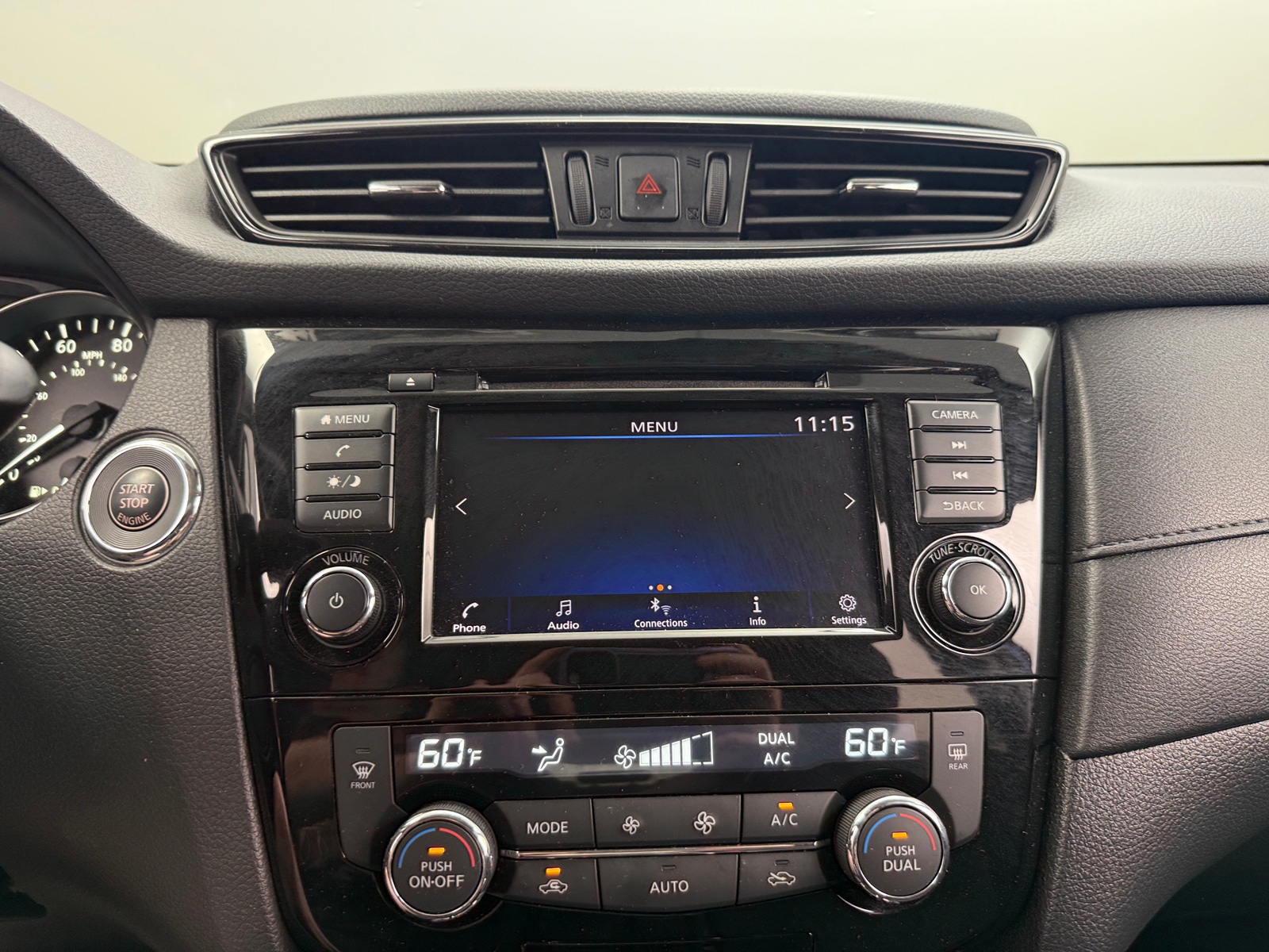 Thumbnail: 2019 Nissan Rogue - 4