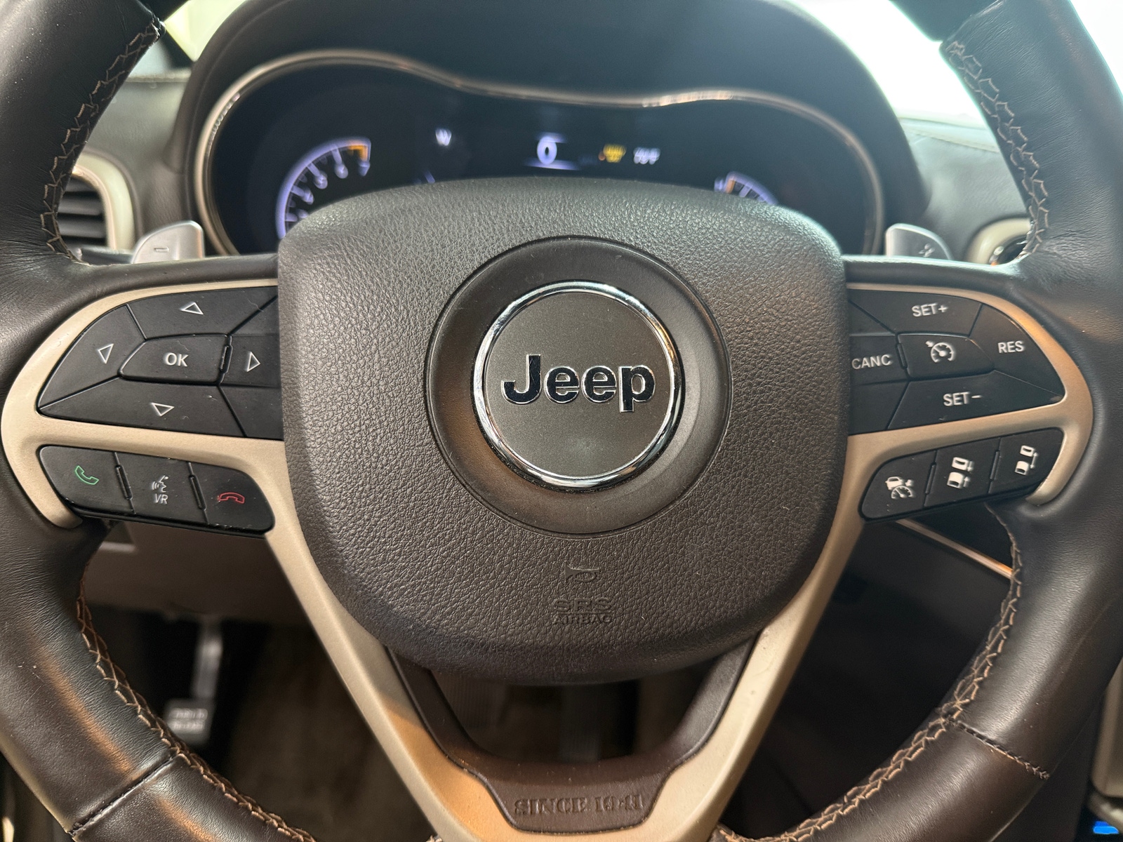 Thumbnail: 2017 Jeep Grand Cherokee - 4