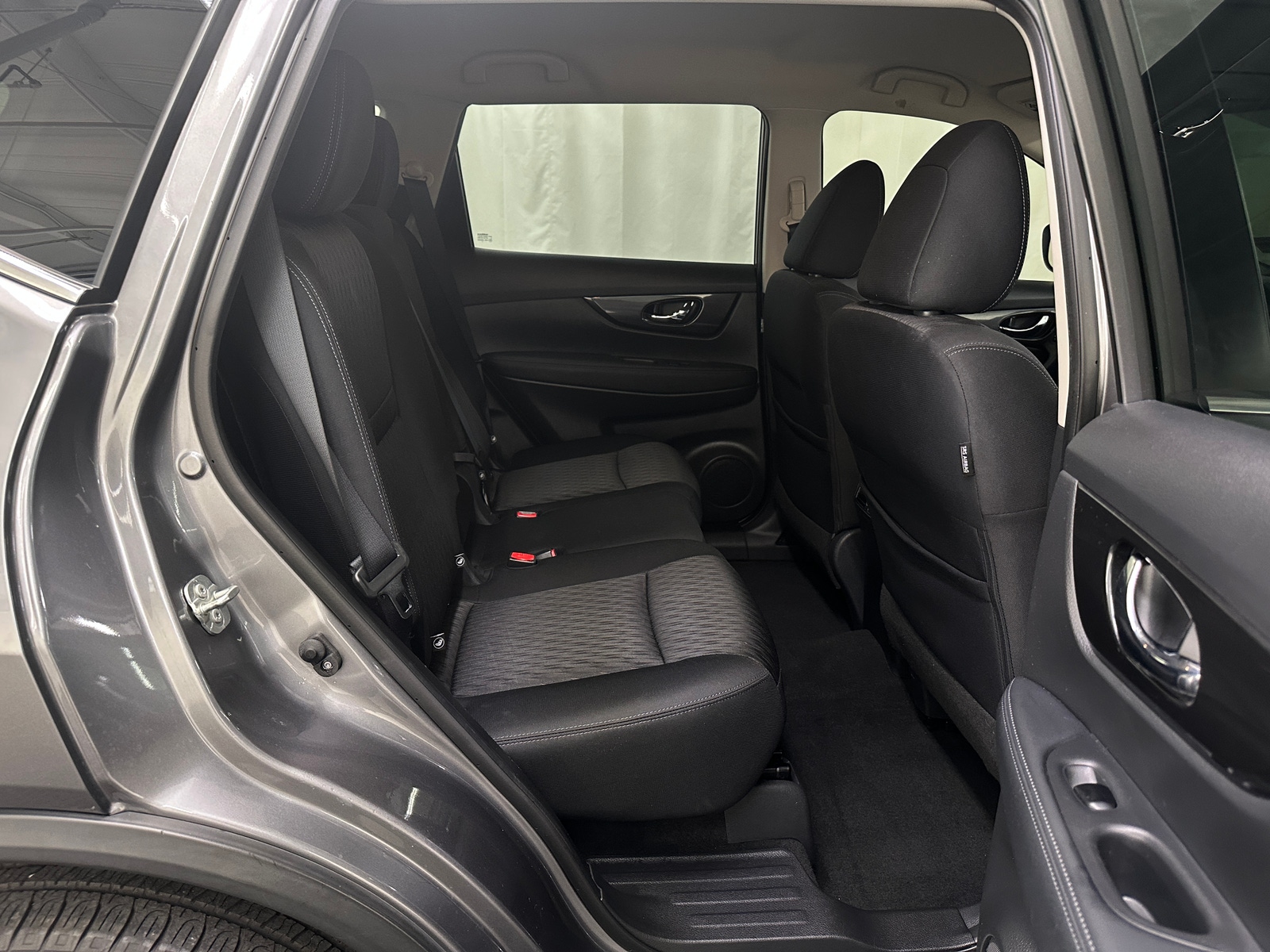 Thumbnail: 2019 Nissan Rogue - 6