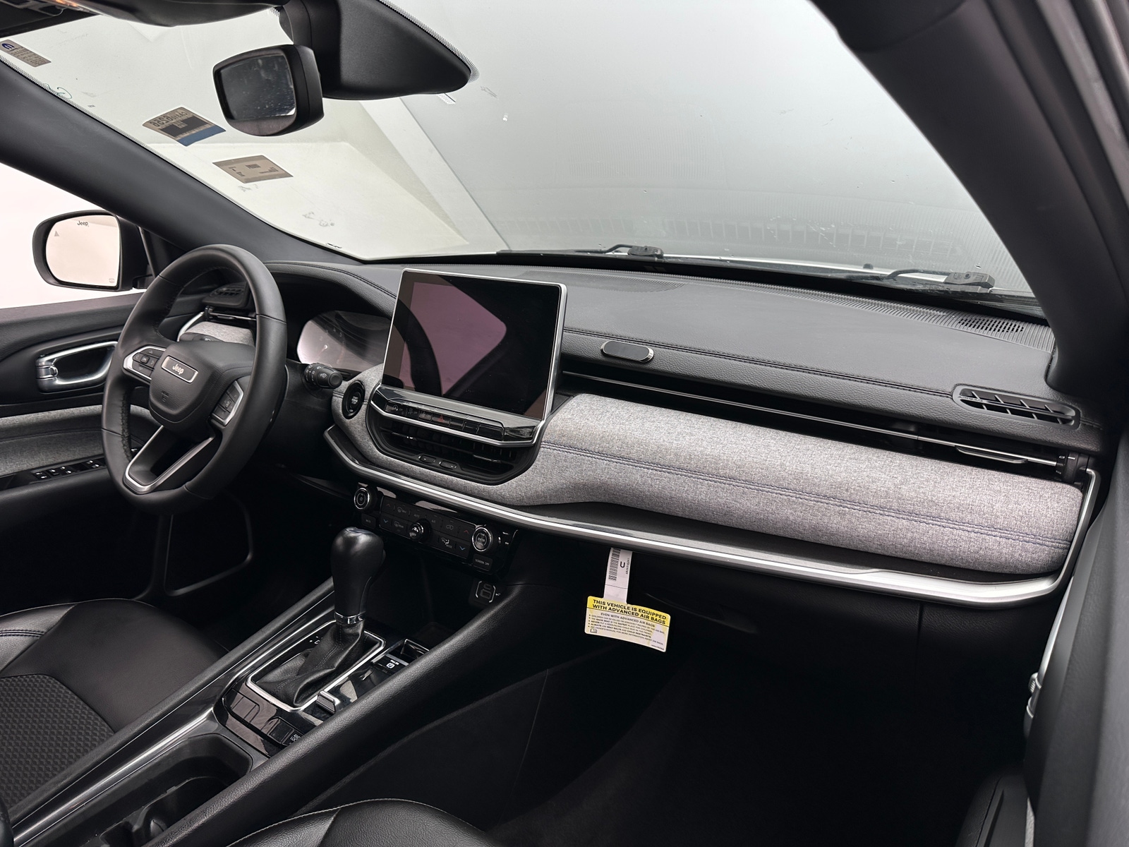 Thumbnail: 2023 Jeep Compass - 3