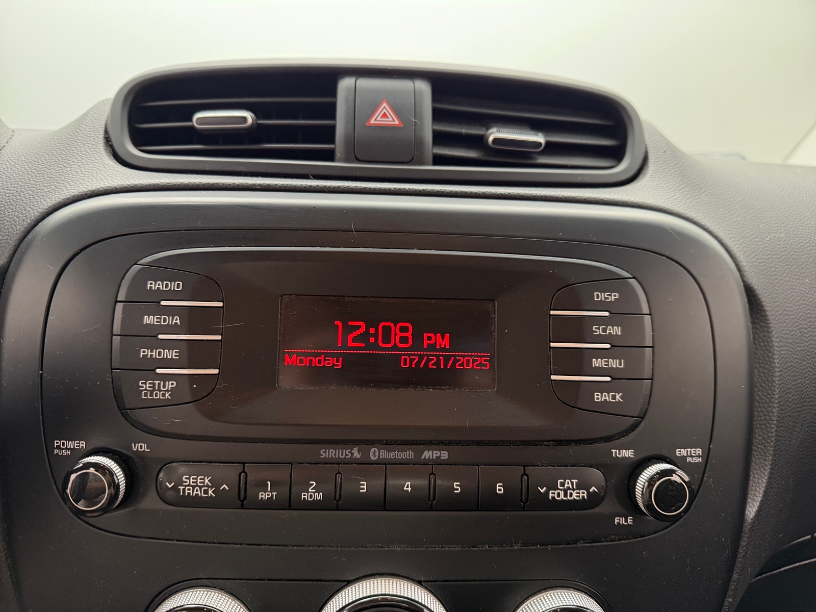Thumbnail: 2016 Kia Soul - 4