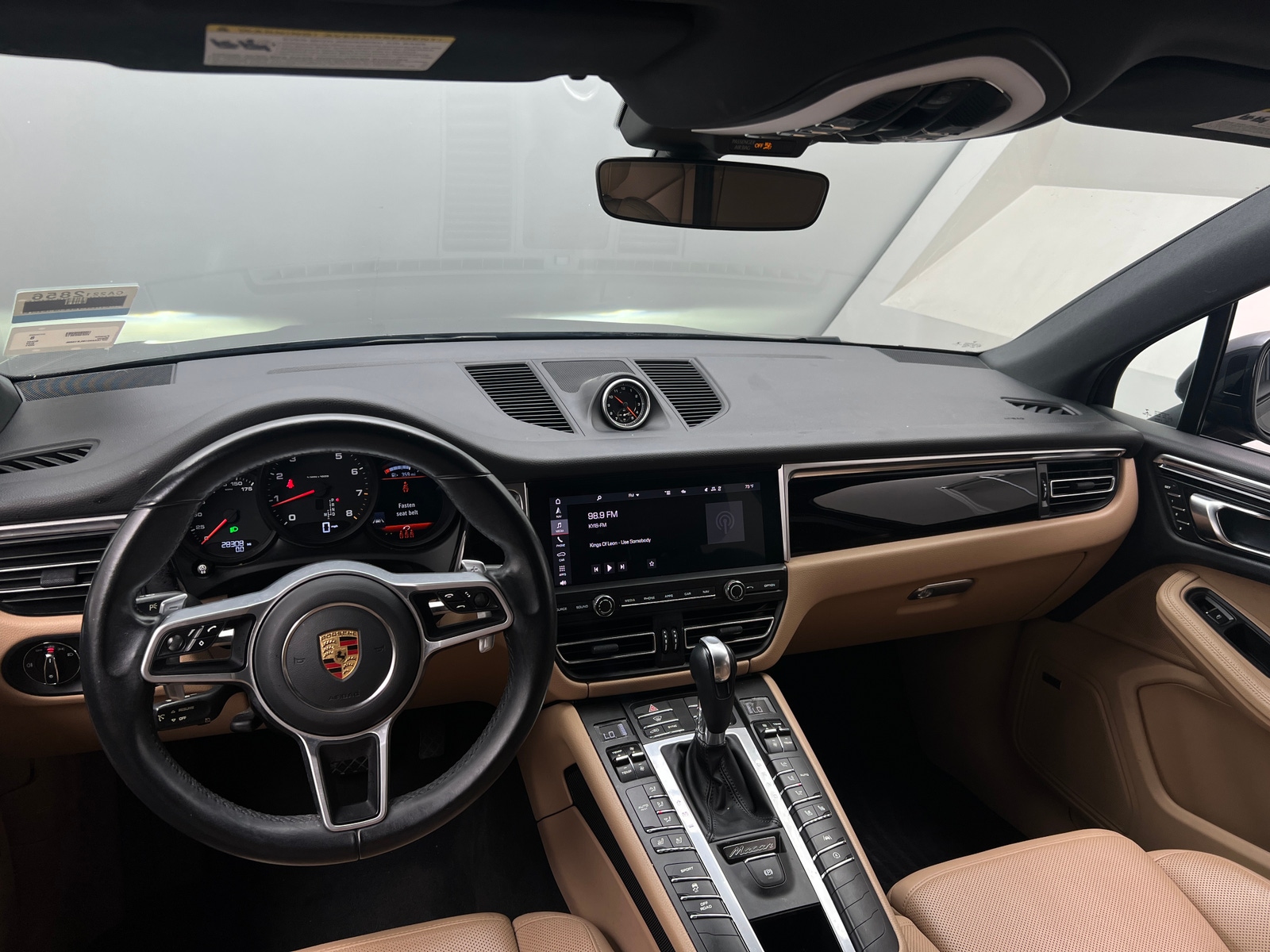 Thumbnail: 2021 Porsche Macan - 2