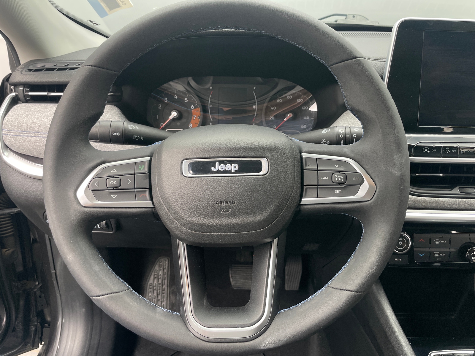 Thumbnail: 2022 Jeep Compass - 4