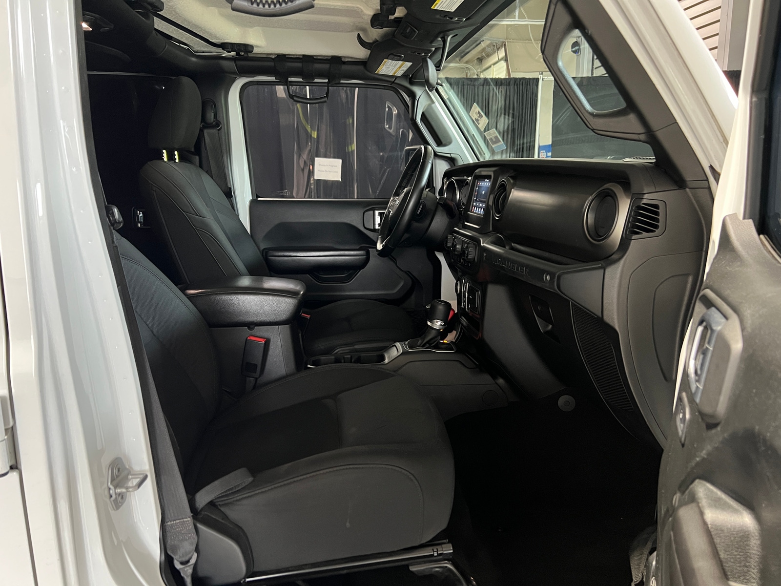 Thumbnail: 2018 Jeep Wrangler - 2