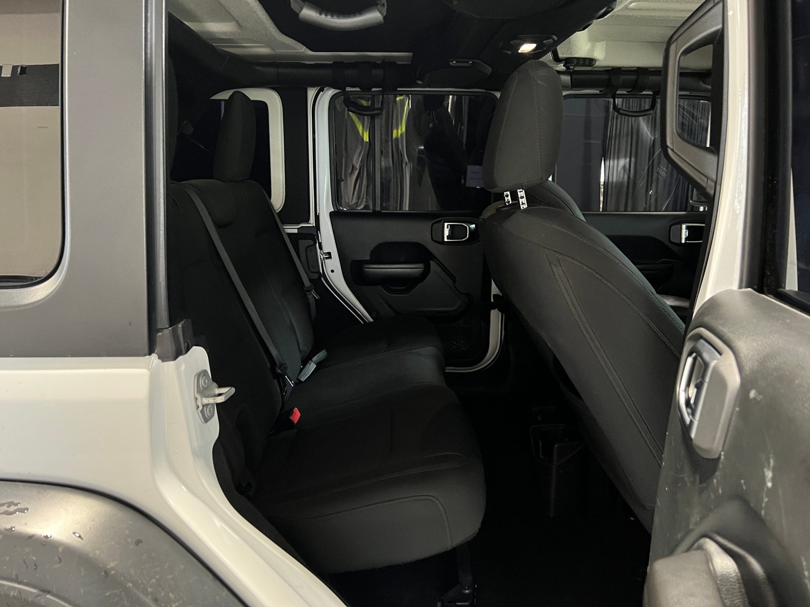 Thumbnail: 2018 Jeep Wrangler - 6
